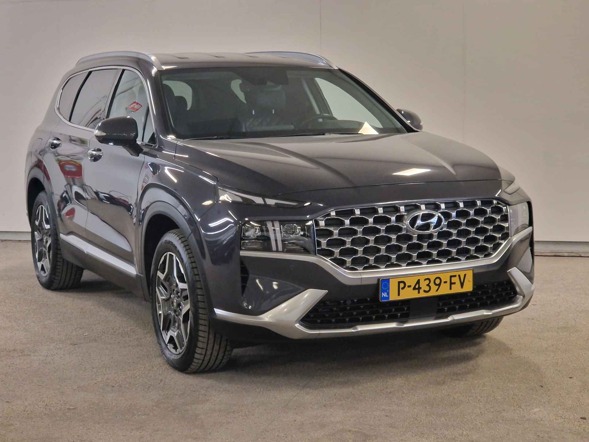 Hyundai Santa Fe 1.6 T-GDI PHEV Premium 7p. | Leder | Navigatie | Stoelverwarming - 18/42