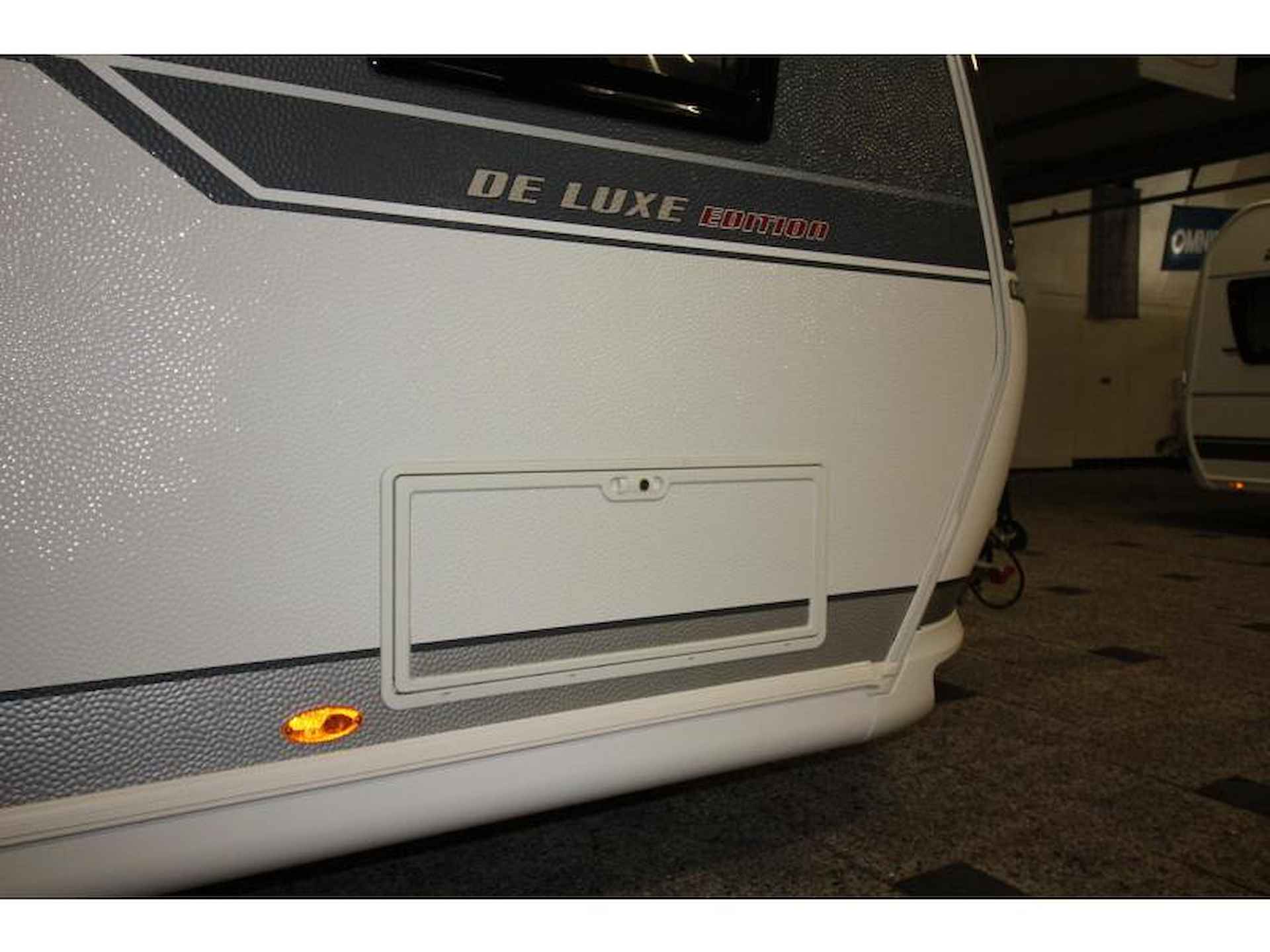 Hobby De Luxe Edition 440 SF Mover, Luifel, Fietsenrek - 25/25