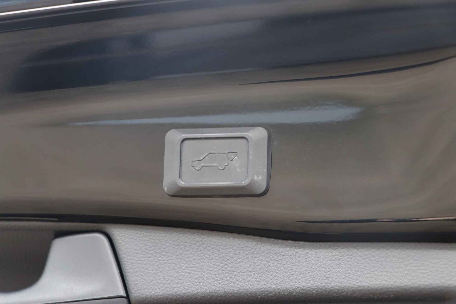 Suzuki Across 2.5 Plug-in Hybrid Style | Achteruitrijcamera | Climate Control | Stuur-, stoel- en voorruitverwarming | Dodehoek detectie | Elektrische achterklep | - 27/29