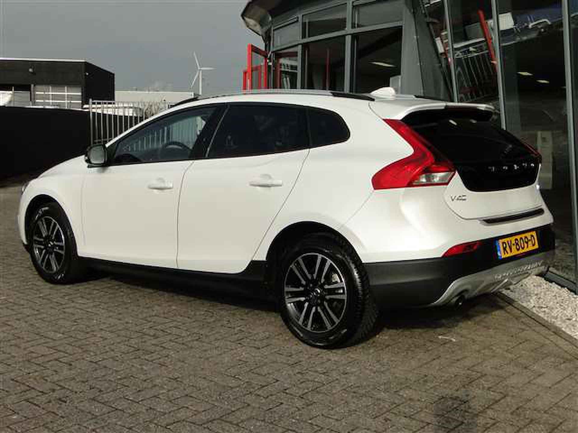 Volvo V40 Cross Country 2.0 T3 152PK NORDIC+ | Trekhaak | Led | Navi | All-season - 3/20