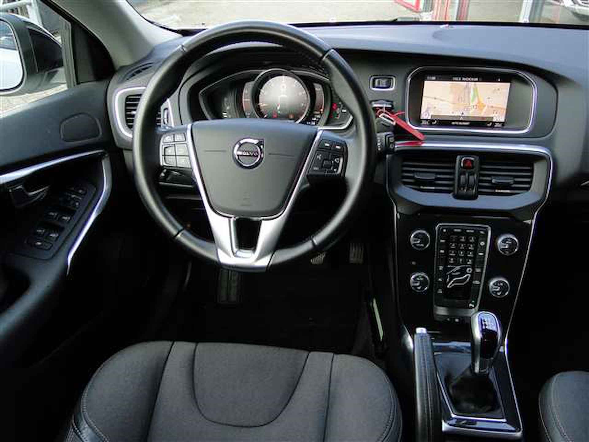 Volvo V40 Cross Country 2.0 T3 152PK NORDIC+ | Trekhaak | Led | Navi | All-season - 7/20