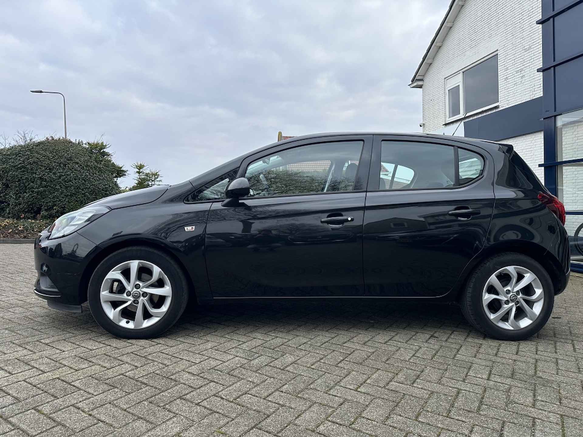 Opel Corsa  1.4 Edition | Auto eerste eigenaar | - 18/23