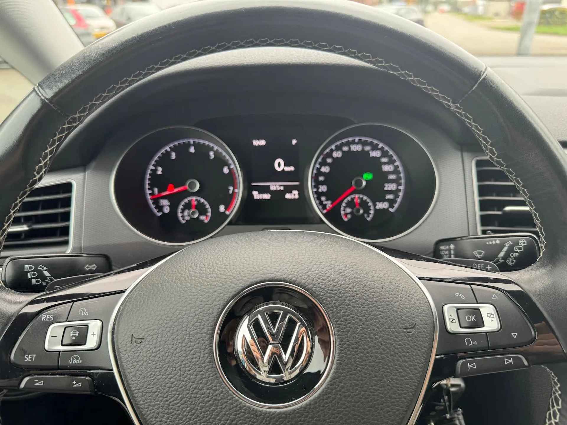 Volkswagen Golf Sportsvan 1.4 TSI Lounge|ACC|Sensor|EL-Trekhaak|Stoel/stuurverwarming - 10/26