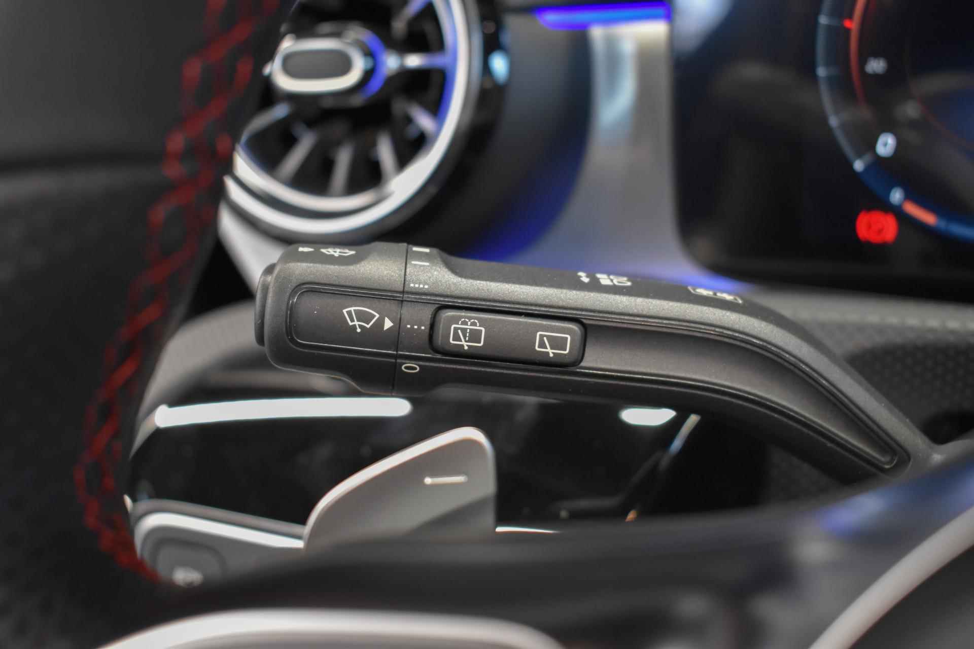 Mercedes-Benz CLA-Klasse Shooting Brake 250 e AMG Line / Headup-Display / Stoelverwarming / 360Graden-Camera / Memory-Stoelen / Panaroma-schuifdak / - 22/35