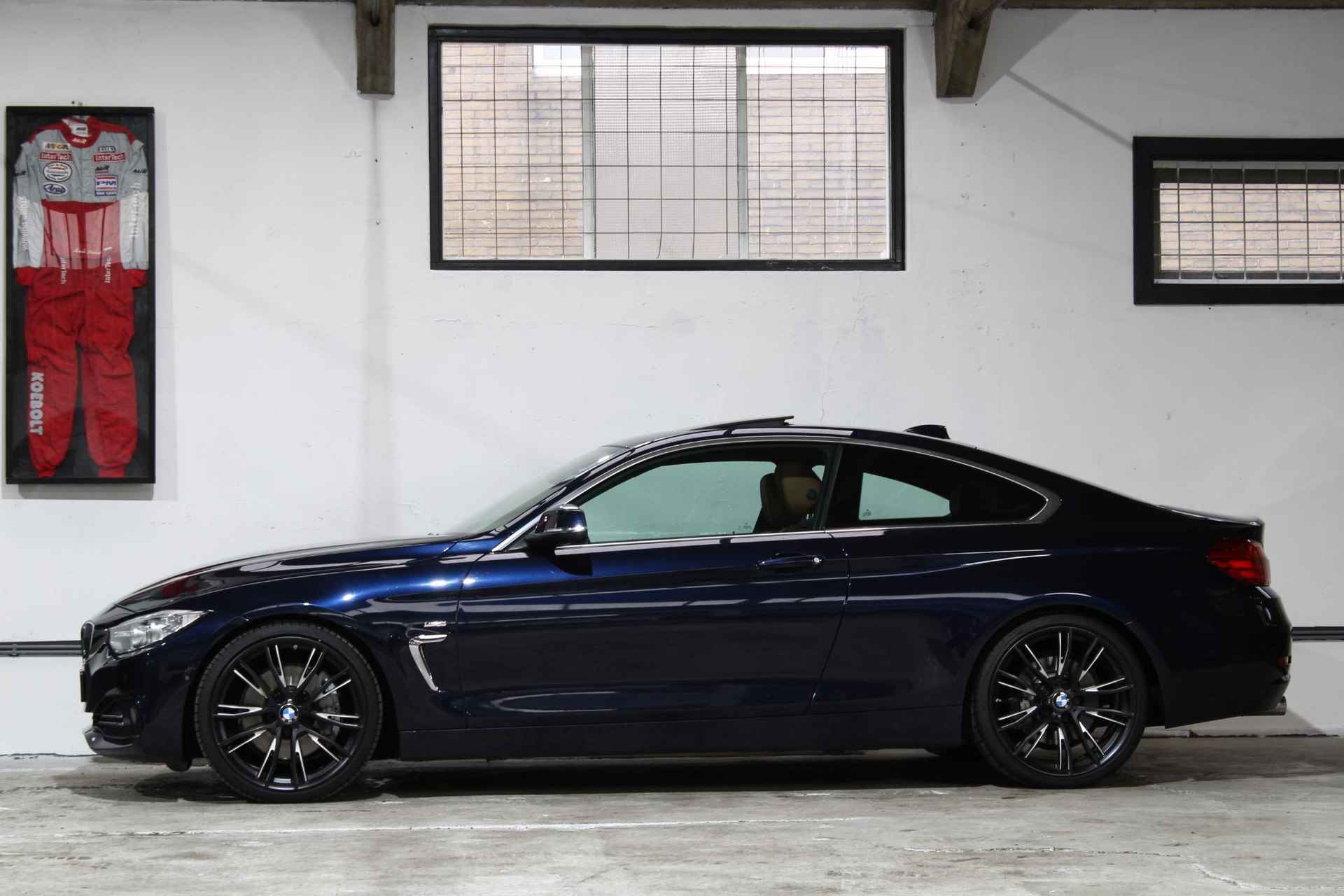 BMW 4-serie Coupé 435i Luxury | Schuifdak | Harman Kardon | Head-Up | Camera | Memory | NL Auto | - 2/28