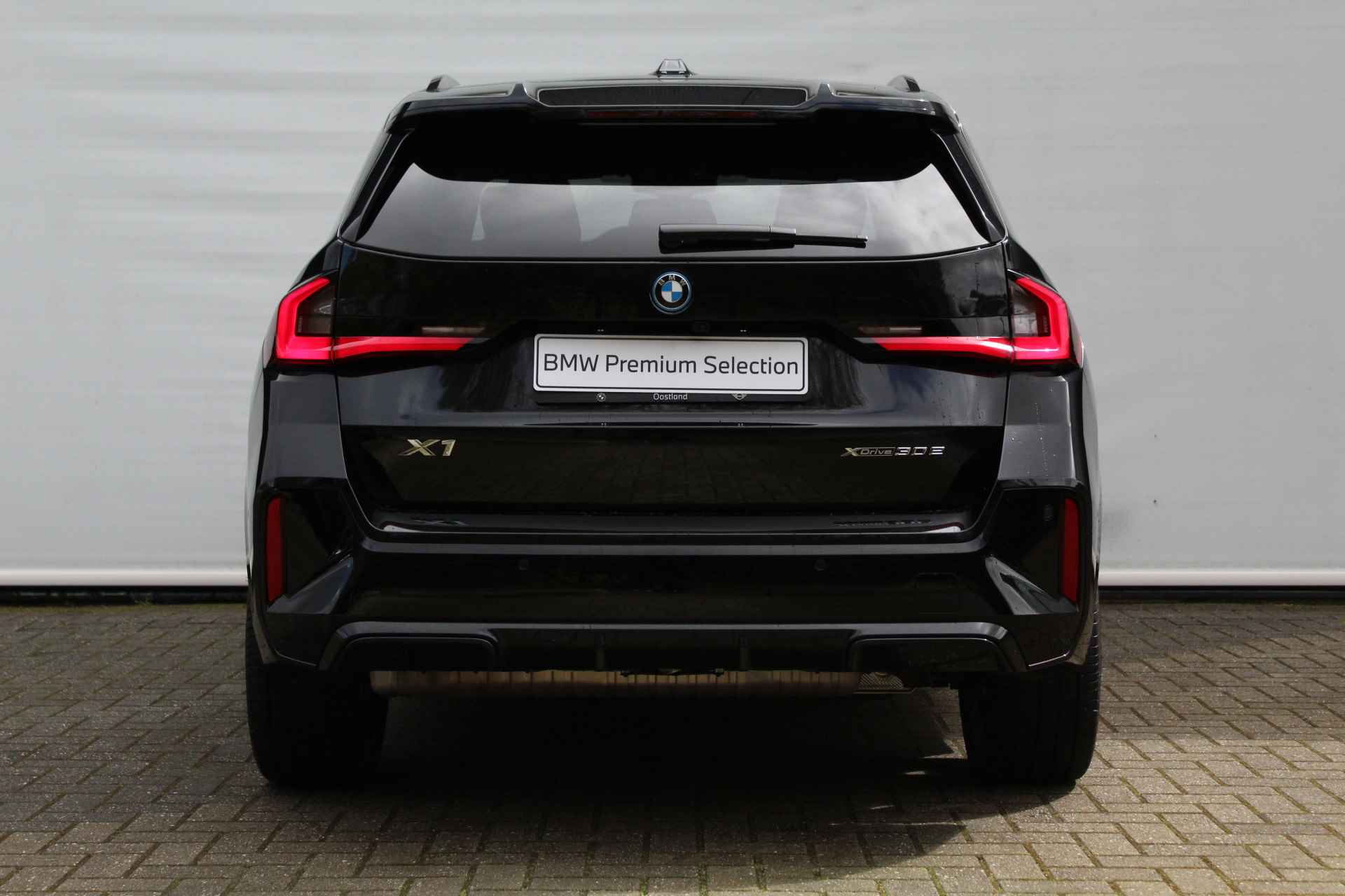 BMW X1 xDrive30e High Executive M Sport Automaat / Panoramadak / Trekhaak / Parking Assistant Plus / Adaptieve LED / Sportstoelen / Adaptief M Onderstel - 6/28