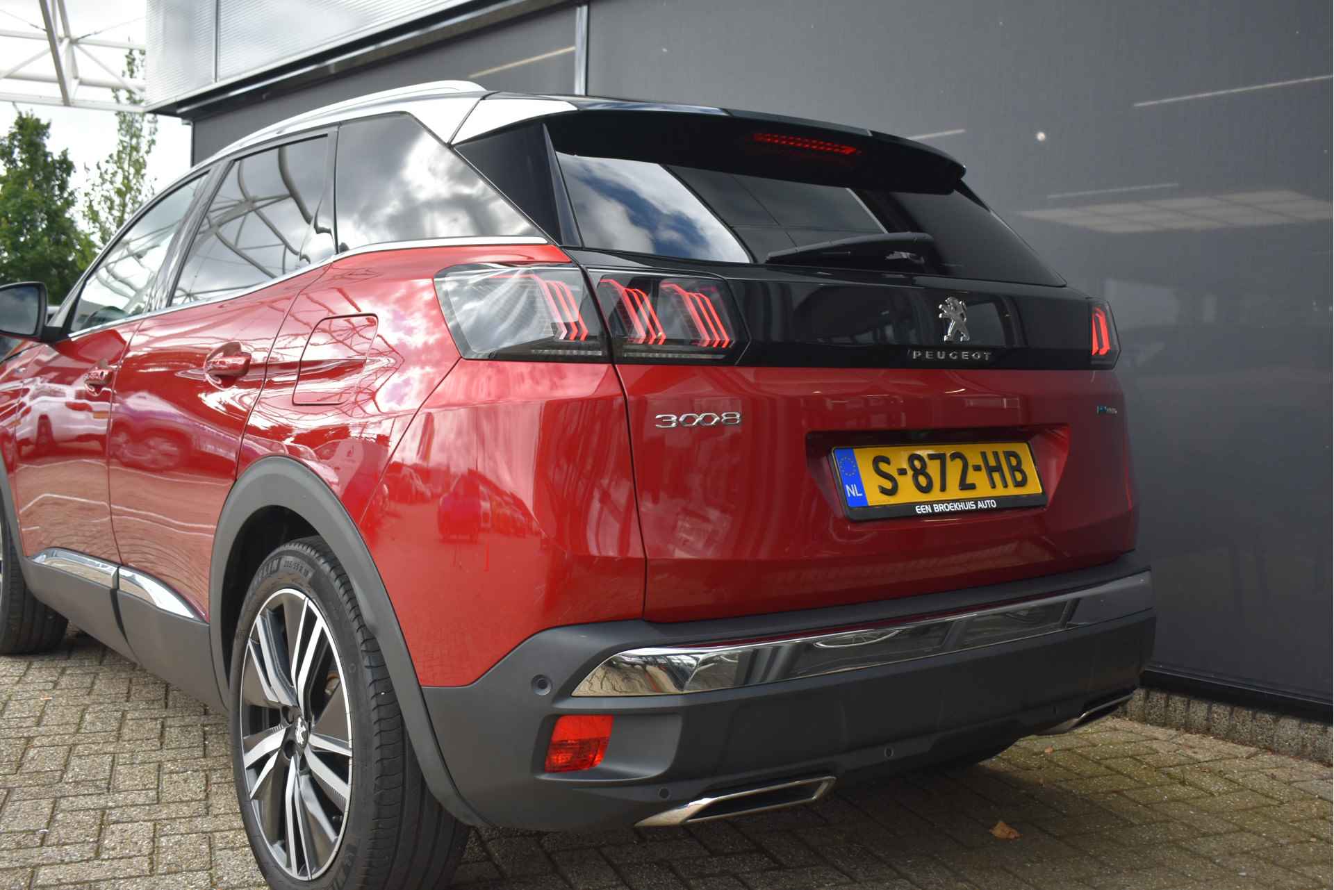 Peugeot 3008 1.6 HYbrid 225 GT | Navigatie 3D | Massage Stoelen | Alcantara | Elektr. Achterklep | Stoelverwarming | LED-Adaptive | Climate C - 57/75