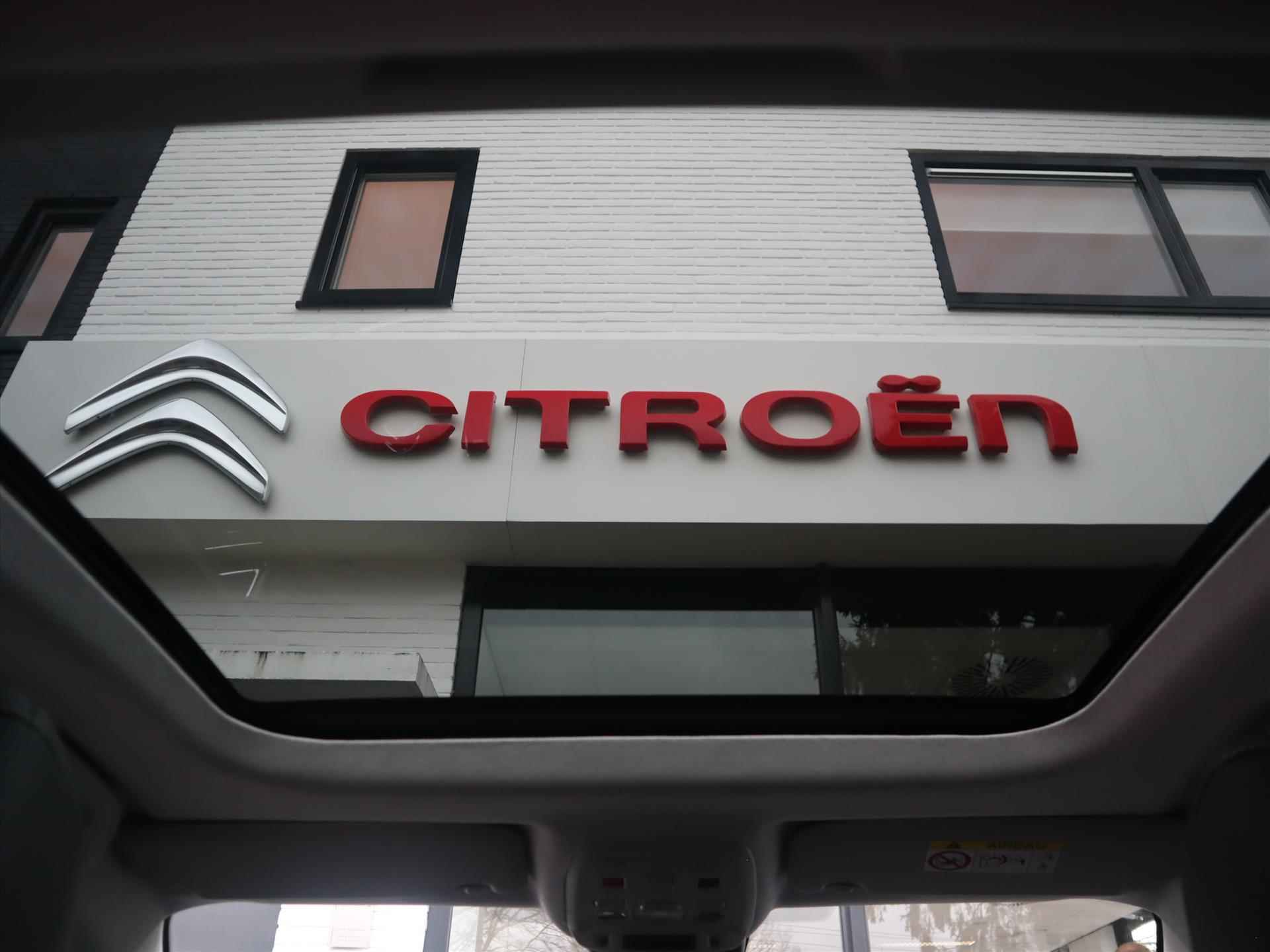 Citroen ë-C4 EV 50kWh 136PK Shine, Rijklaarprijs | Leder | Panoramadak | Navigatie | DAB+ | Camera | Adaptieve Cruise Control - 46/68
