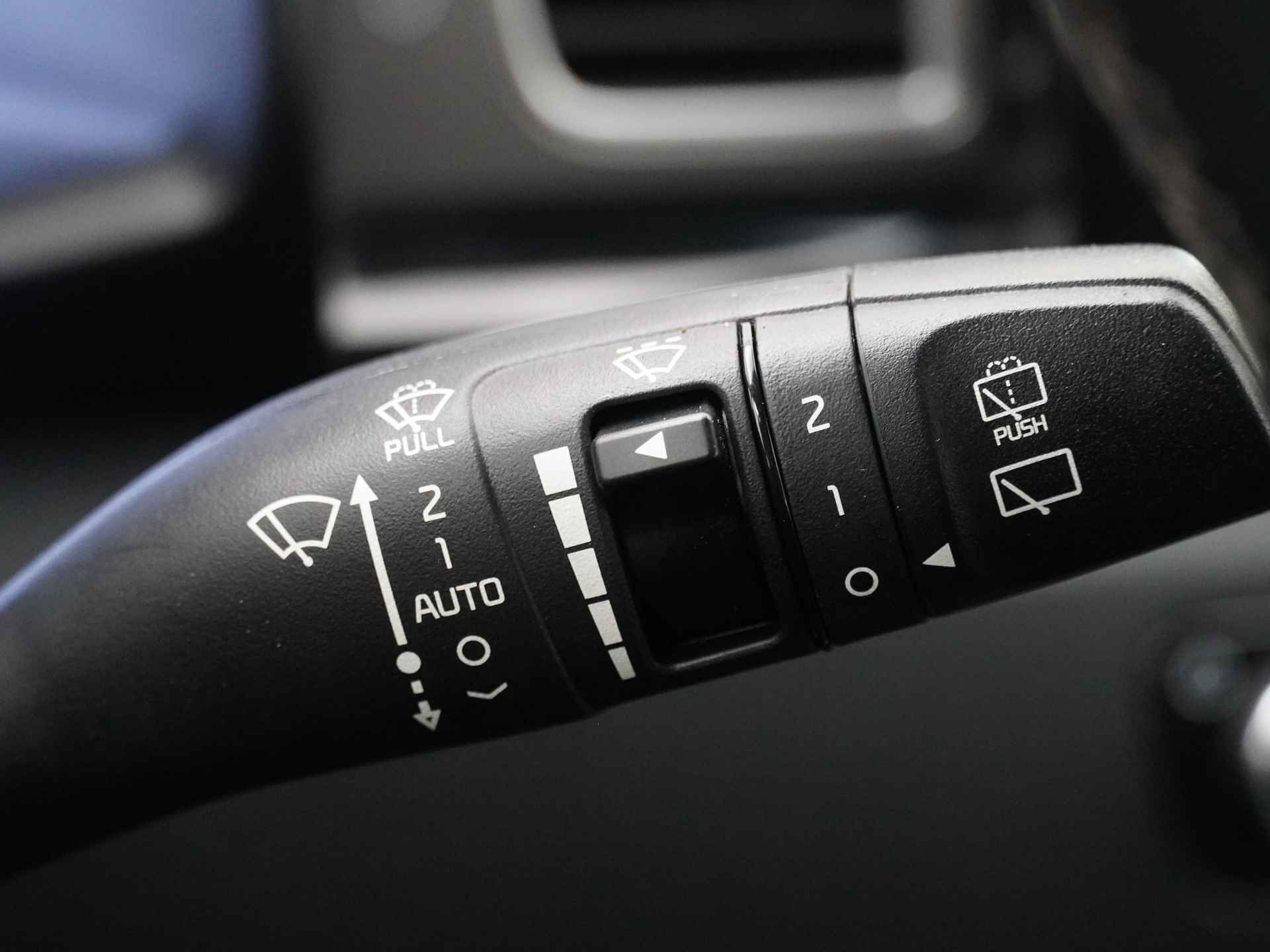Kia Niro 1.6 GDi Hybrid First Edition - Trekhaak - Clima Control - Camera - Cruise Control - Apple CarPlay/Android Auto 12 maanden Bovag garantie - 26/51