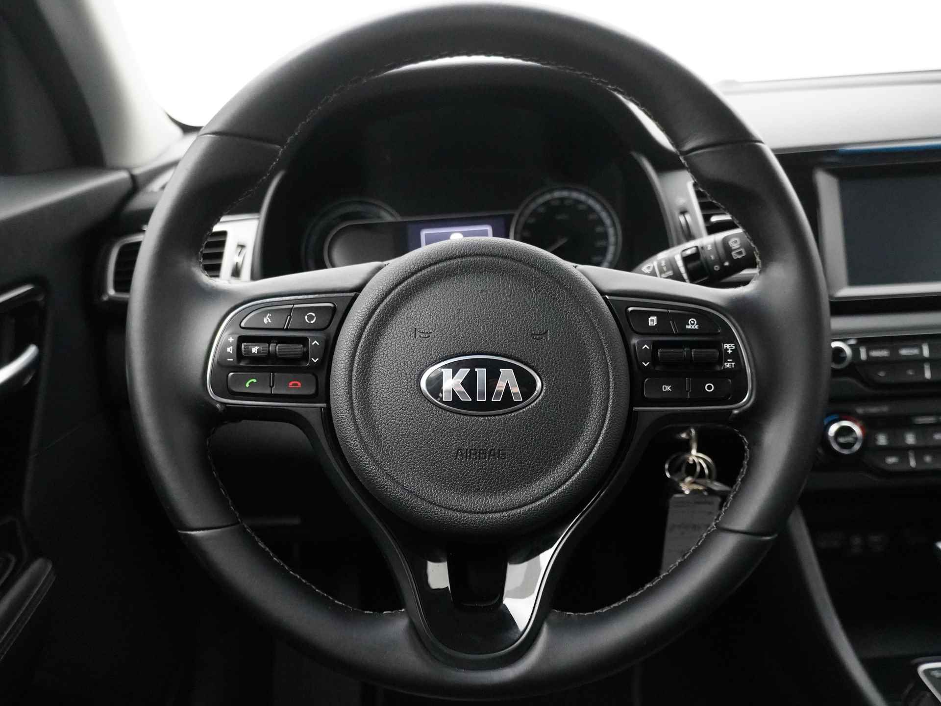 Kia Niro 1.6 GDi Hybrid First Edition - Trekhaak - Clima Control - Camera - Cruise Control - Apple CarPlay/Android Auto 12 maanden Bovag garantie - 38/51