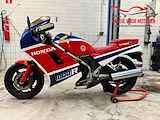 HONDA Vf 1000 R Collectors Item