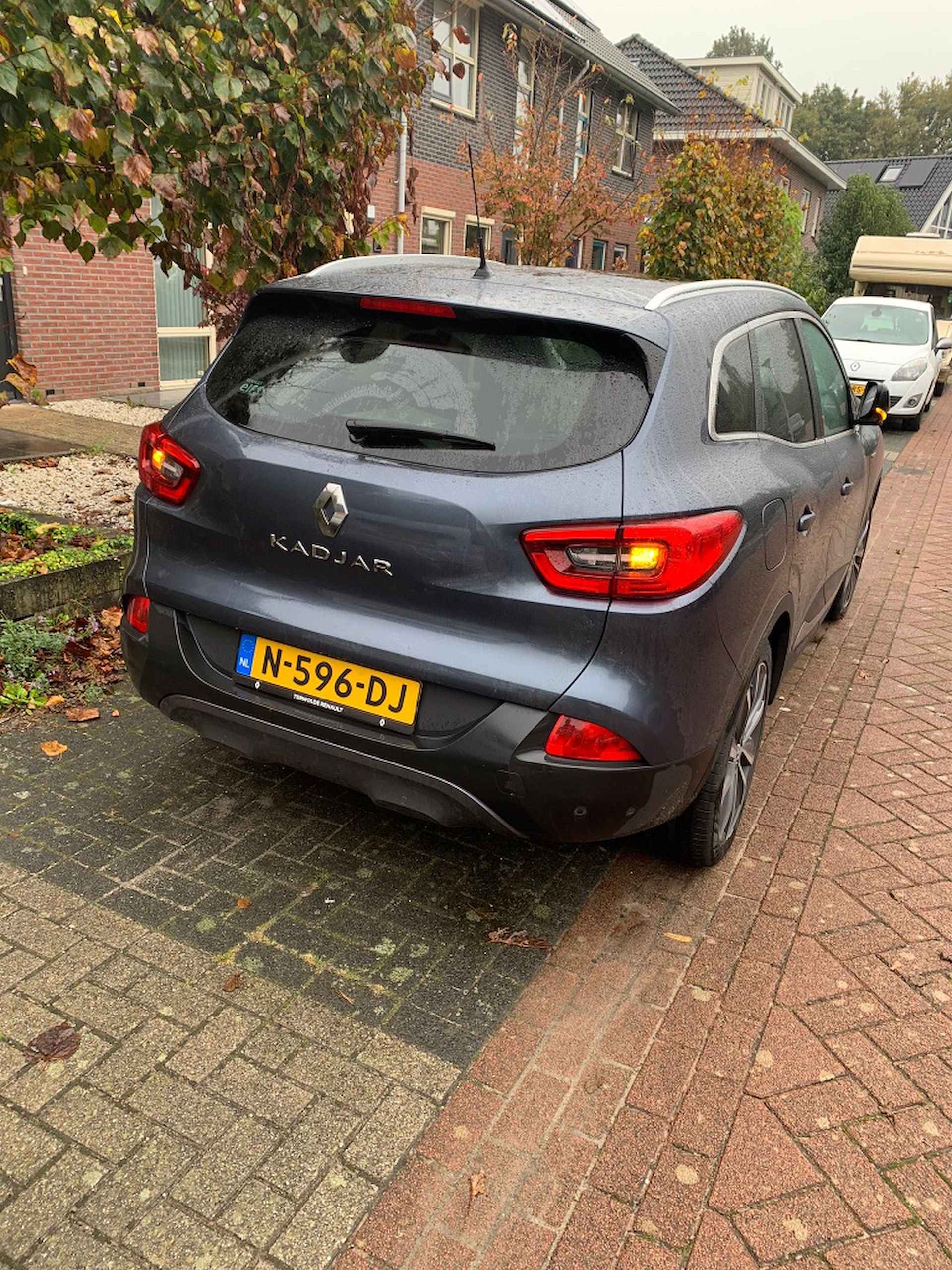 Renault Kadjar 1.2 TCE BOSE | LEDER/STOF | PANODAK | NAVI | CAMERA | CLIMA | VOORRUITVERWARMING | CRUISE | PARK SENS V+A | LED | 18' LM. VELGEN - 4/7