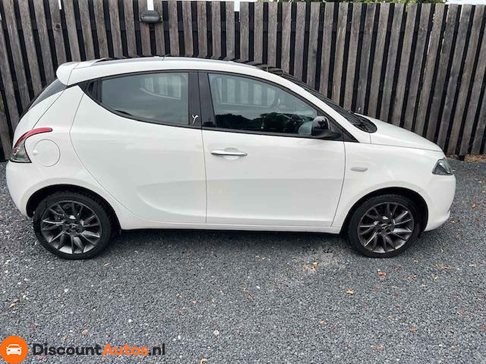 Lancia Ypsilon 0.9 TwinAir Platinum AUTOMAAT PANO CRUISE CONTROL ENZ - 9/25