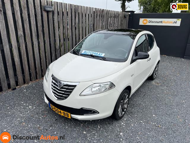 Lancia Ypsilon 0.9 TwinAir Platinum AUTOMAAT PANO CRUISE CONTROL ENZ