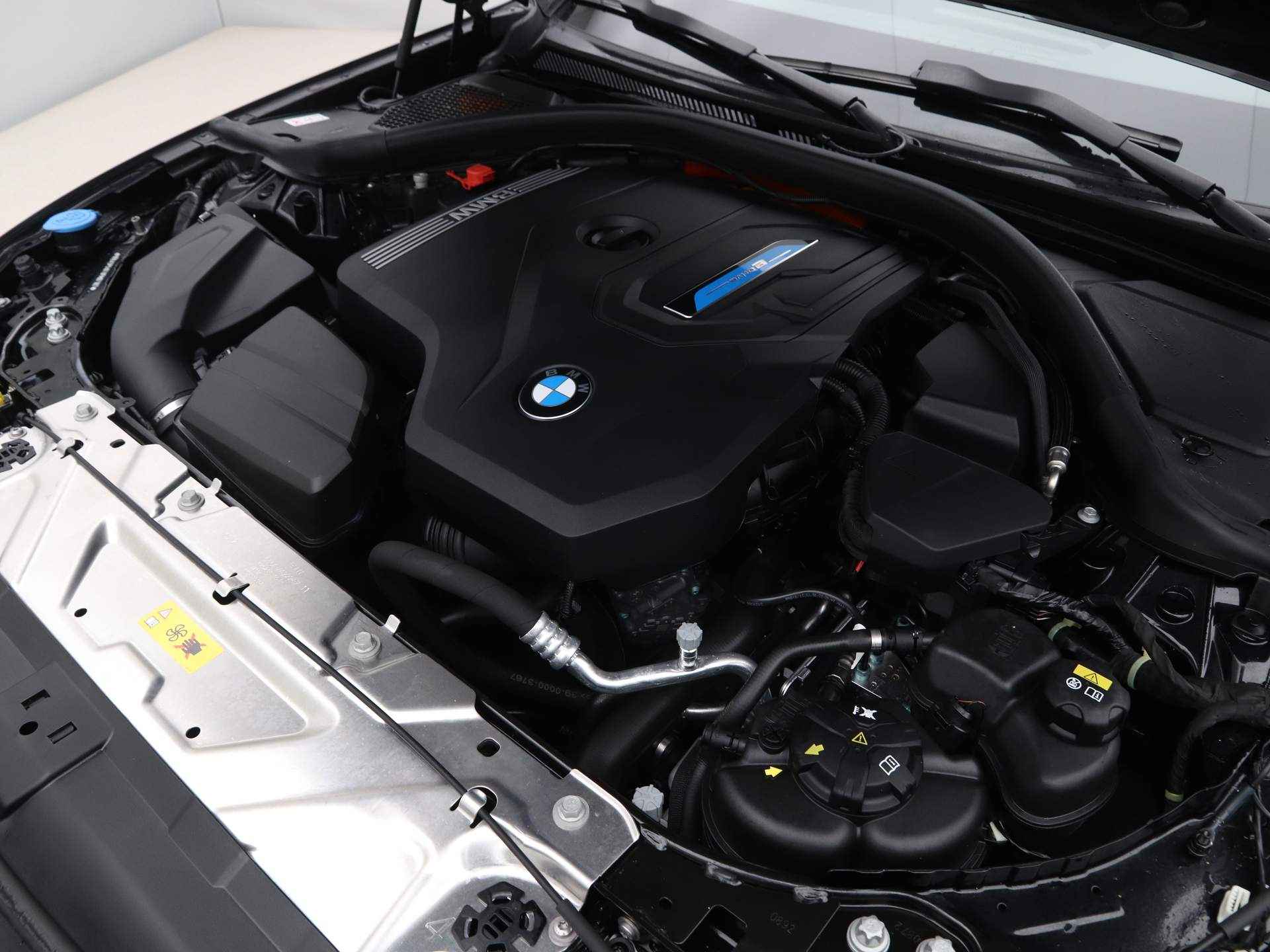 BMW 3 Serie 330e High Executive M Sport - 5/28