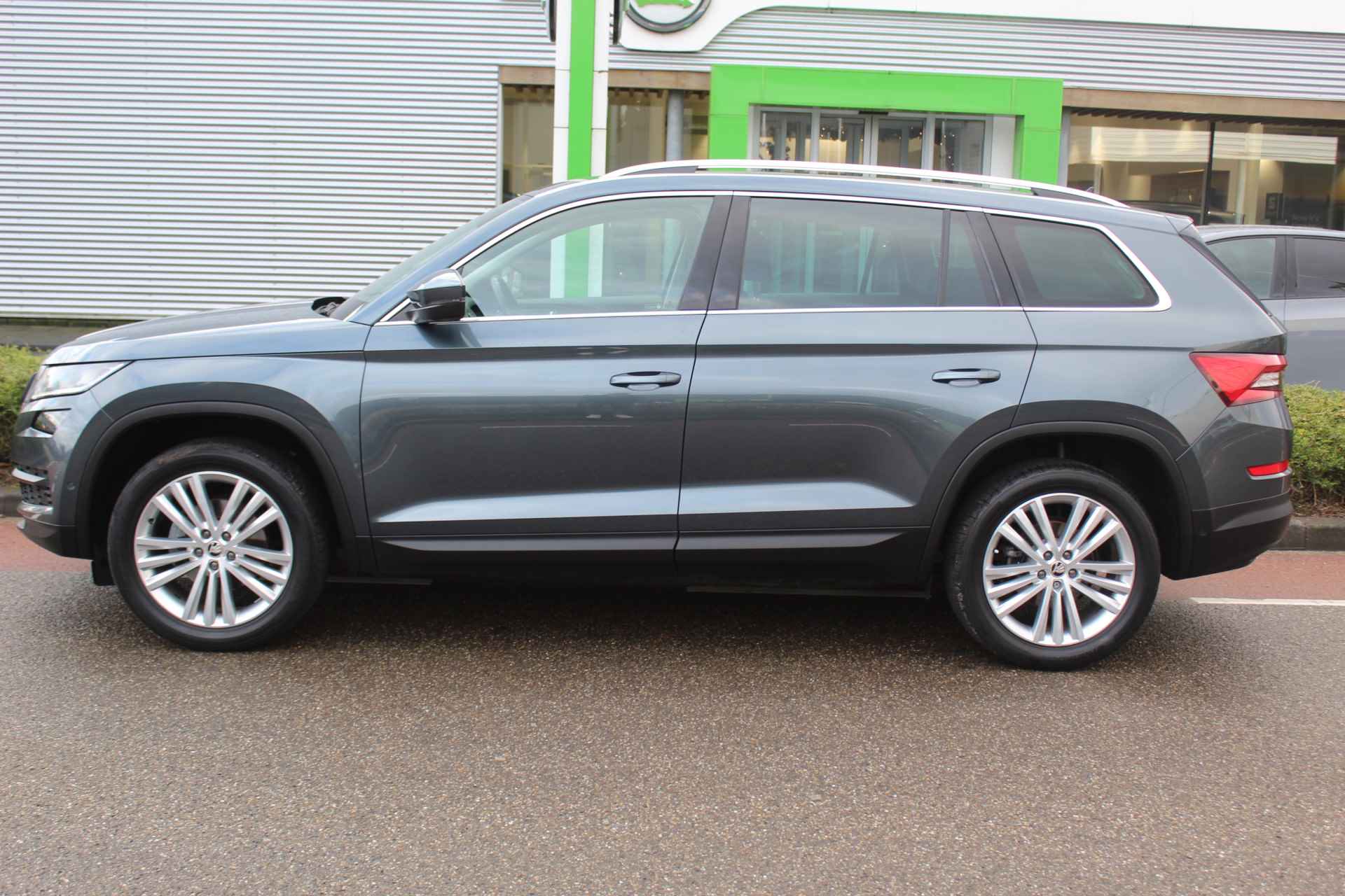 Škoda Kodiaq 1.5 TSI 150pk Business Edition Plus / Half Leder / 19"LMV / PANODAK / 360"CAMERA / APP.Connect / NAVI - 8/42