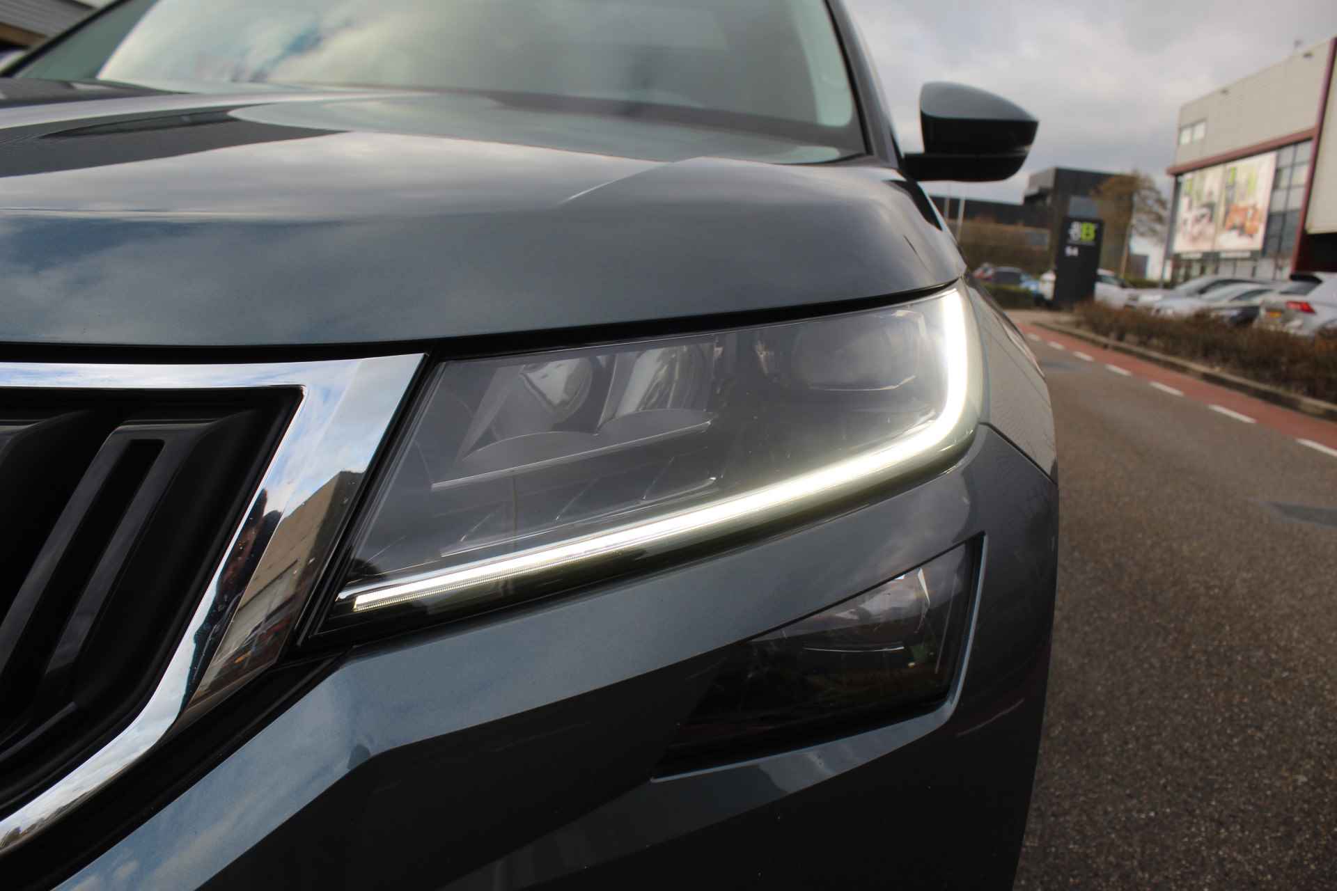 Škoda Kodiaq 1.5 TSI 150pk Business Edition Plus / Half Leder / 19"LMV / PANODAK / 360"CAMERA / APP.Connect / NAVI - 12/42