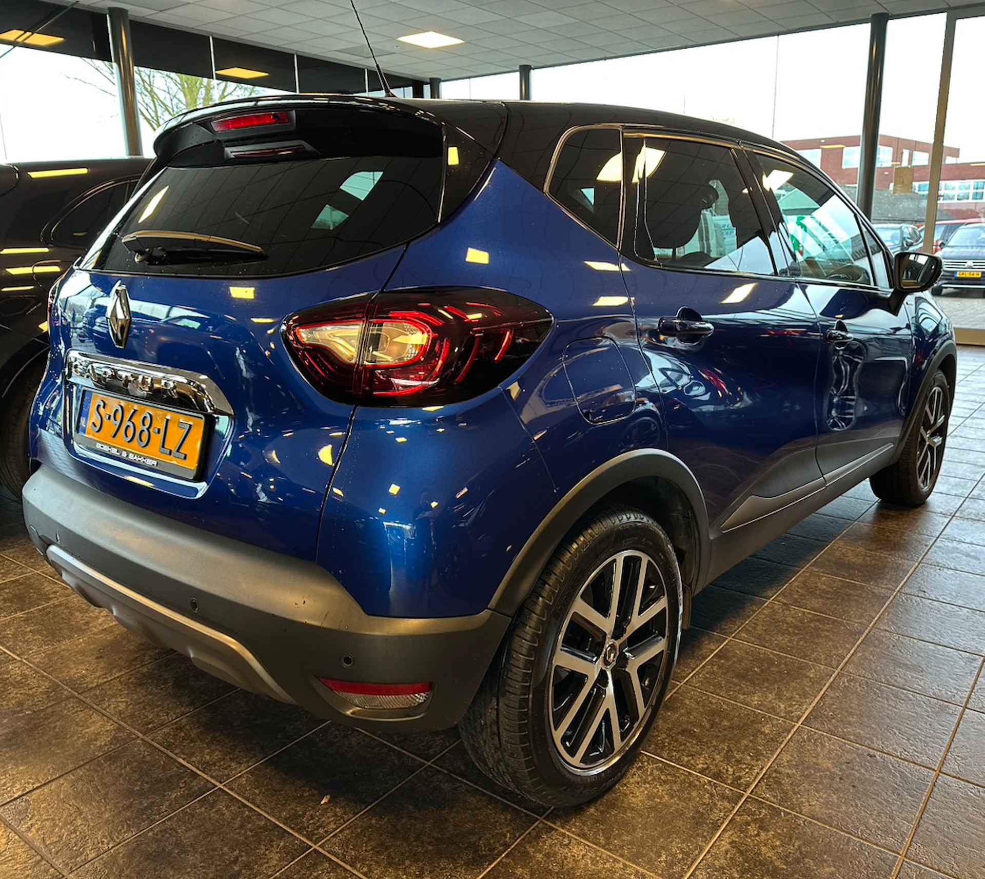 Renault Captur 1.3 TCe Version S - Automaat - Navigatie - Stoelverwarming - 11/13