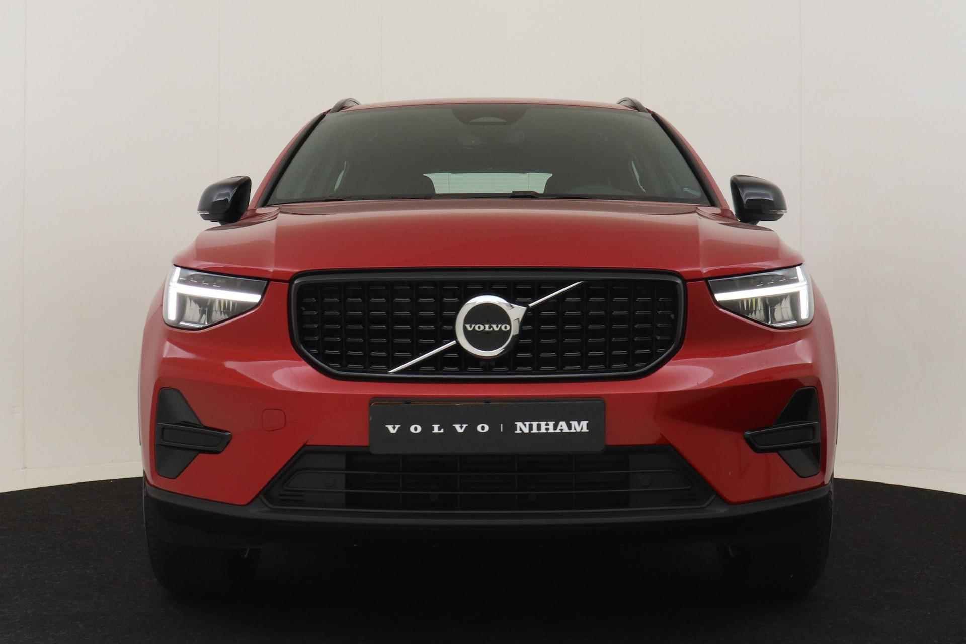 Volvo XC40 B4 (M-HYBRID) PLUS DARK -CAMERA|ADAP.CRUISE|VERW.VOORRUIT|TREKHAAK - 12/37