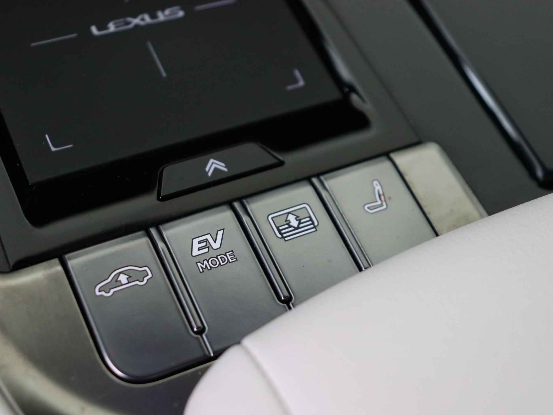 Lexus LS 500h F Sport Line | Mark Levinson | Luchtvering | Achterasbesturing | - 37/47