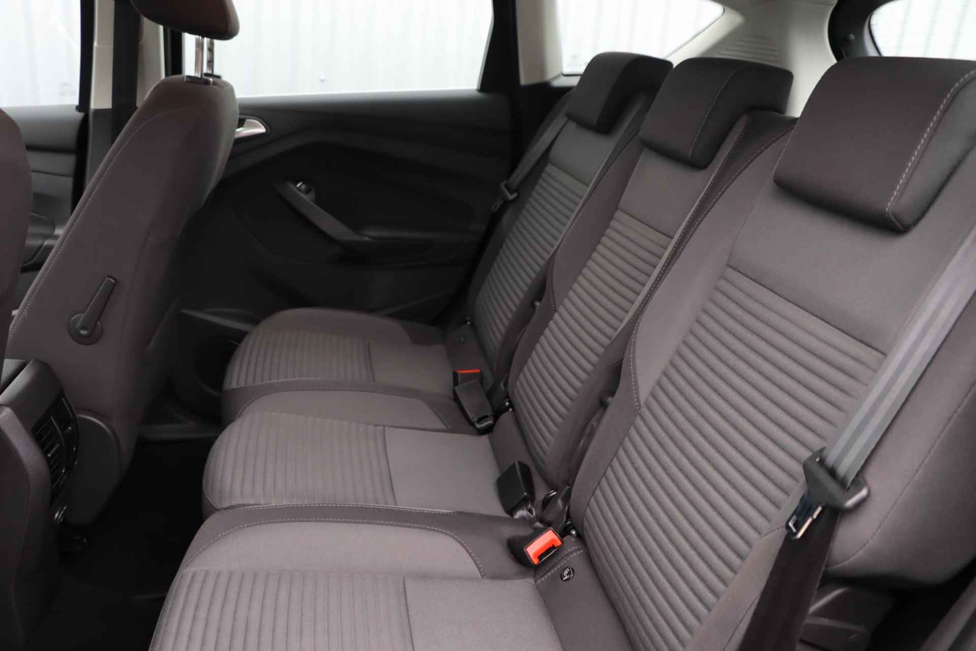 Ford C-Max 1.0 Titanium | Cruise Control | Parkeersensoren | Climate Control | Verwarmbare Voorruit | Elektrisch verstelbare bestuurdersstoel | 17" lichtmetalen velgen | - 12/42