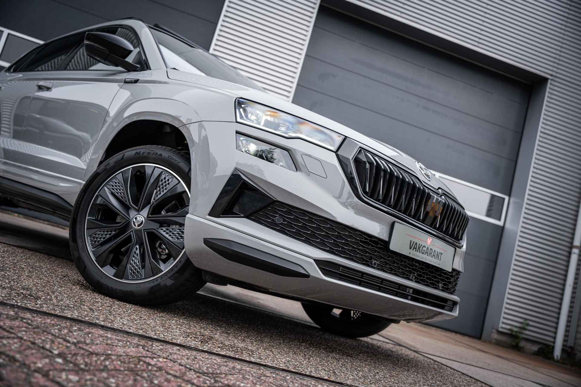 Skoda Karoq 1.5 TSI ACT Sportline Business | Pano dak | Stoel/Stuur Verw. | Sportstoelen | Cruise Control | 5 Jaar Garantie - 55/69