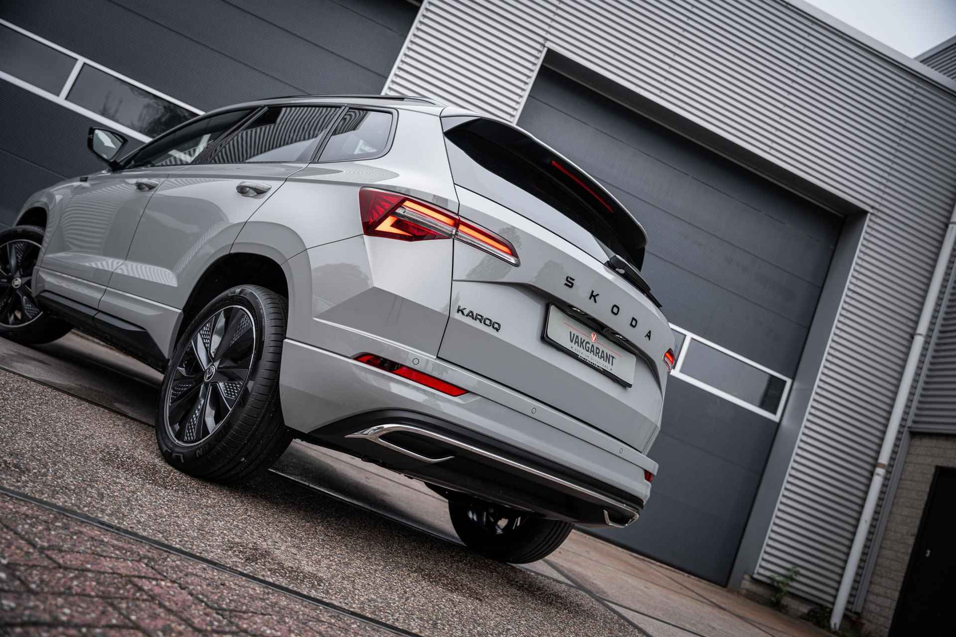 Skoda Karoq 1.5 TSI ACT Sportline Business | Pano dak | Stoel/Stuur Verw. | Sportstoelen | Cruise Control | 5 Jaar Garantie - 63/69