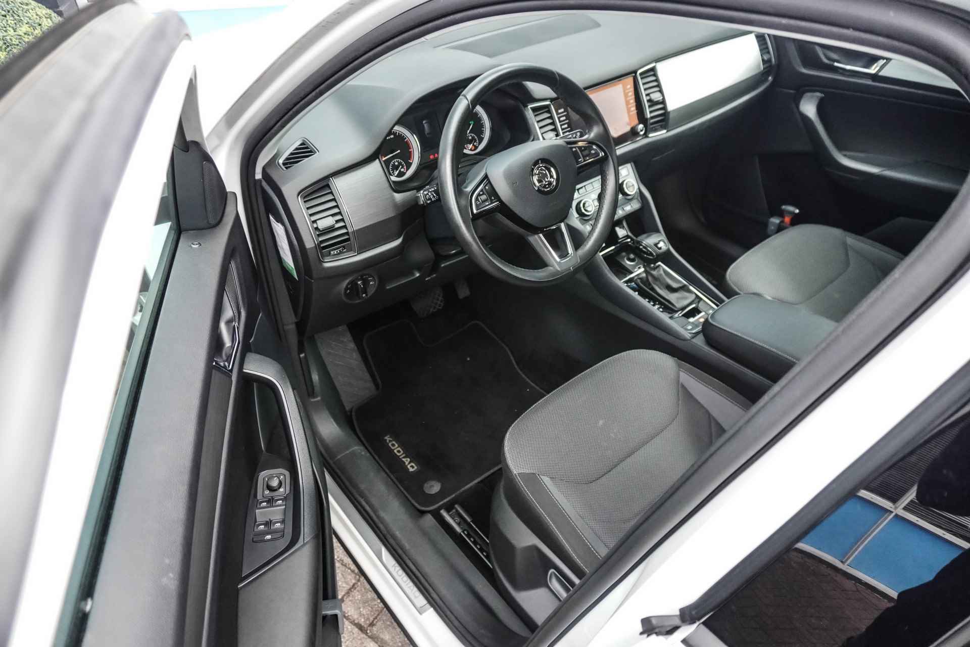 Škoda Kodiaq 1.5 TSI Ambition Business | Navigatie | Automaat | Apple Carplay | LED Koplampen | Climate Control | 12 maand BOVAG Garantie - 4/34