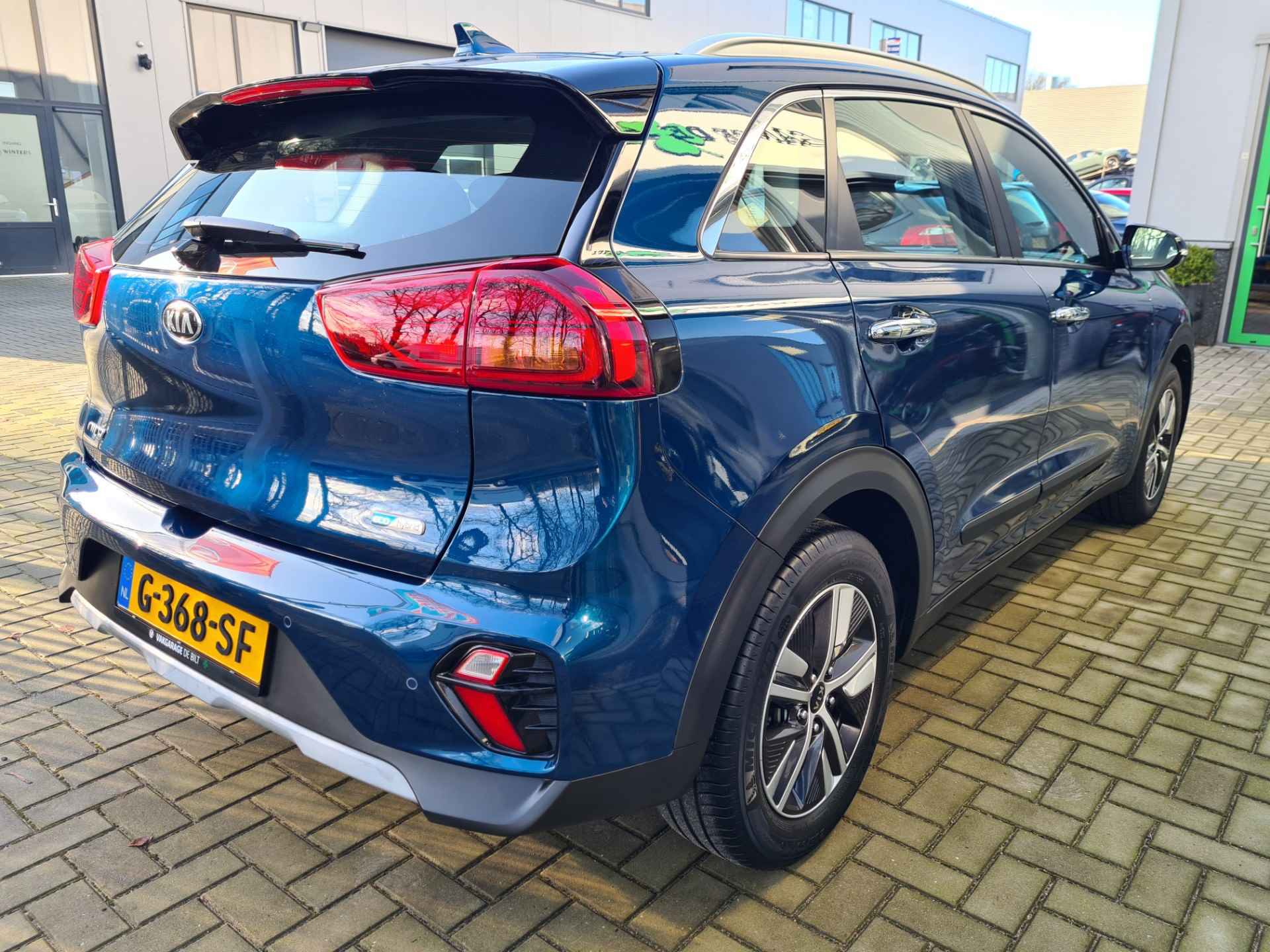 Kia Niro 1.6 GDi Hybrid DynamicLine - 2/17