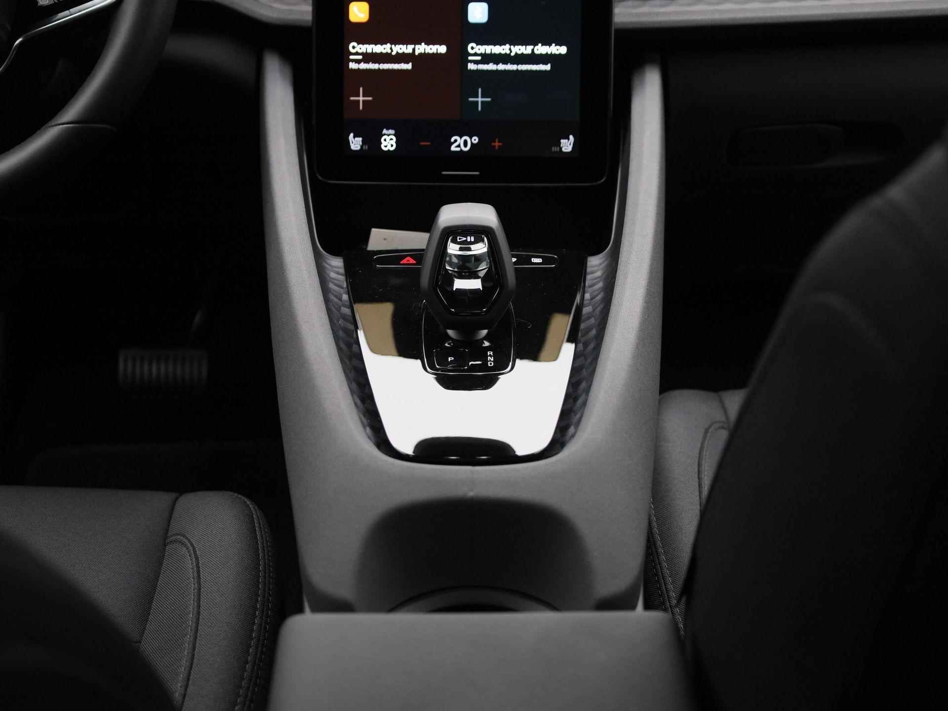 Polestar 2 Standard Range Single Motor 69 kWh | ACHTERUITRIJCAMERA | STOELVERWAMING | ELEKTRISCH BEDIENBARE ACHTERKLEP | ELEKTRISCH BEDIENBARE VOORSTOELEN | APPLE CARPLAY - ANDROID AUTO | KEYLESS | CRUISE CONTROL | CLIMATE CONTROL | PARKEERSENSOREN | - 9/39