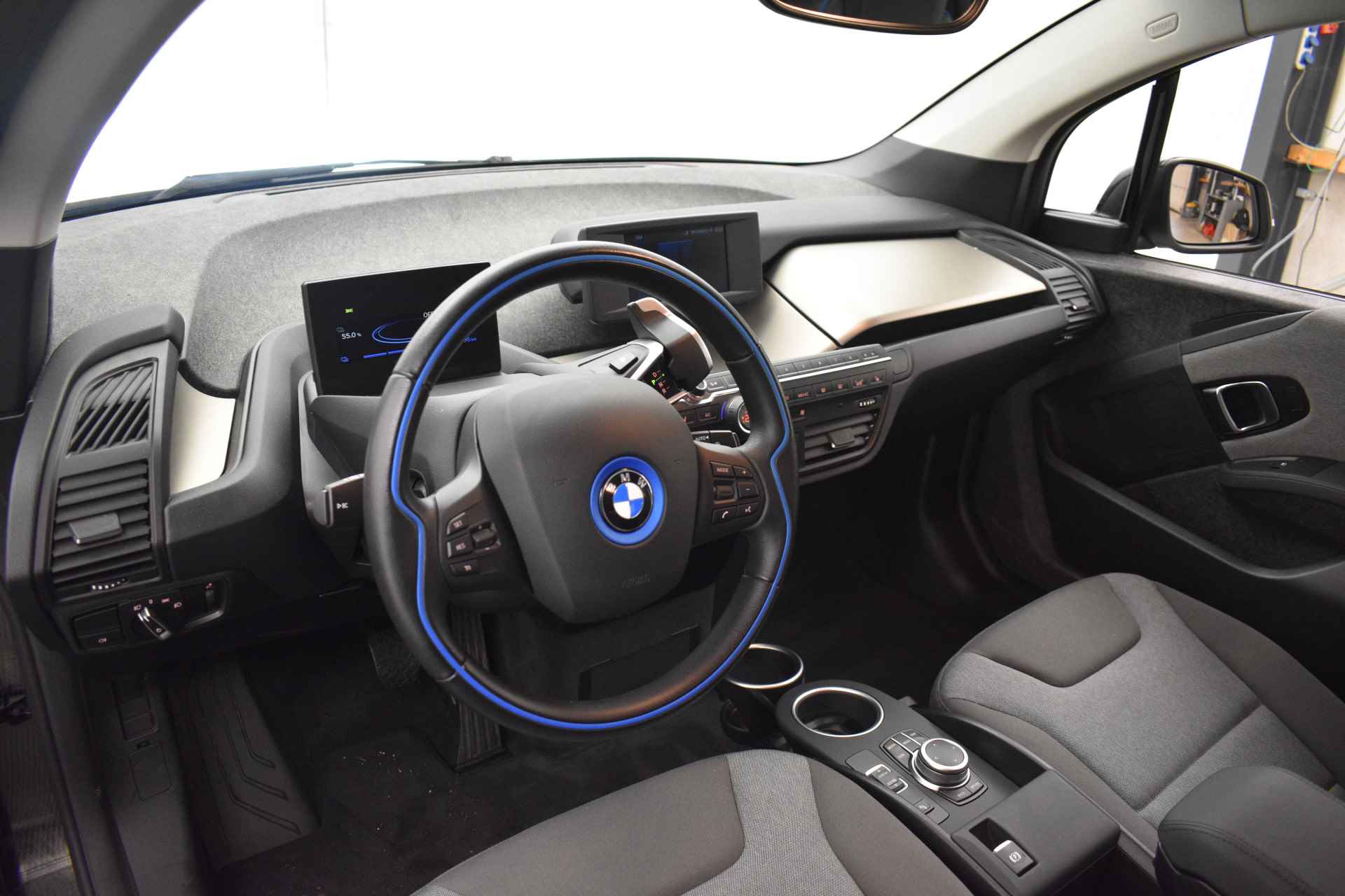 BMW i3 Exec. 120Ah 42Kwh Warmtepomp Camera Navi Stoelverw - 13/52