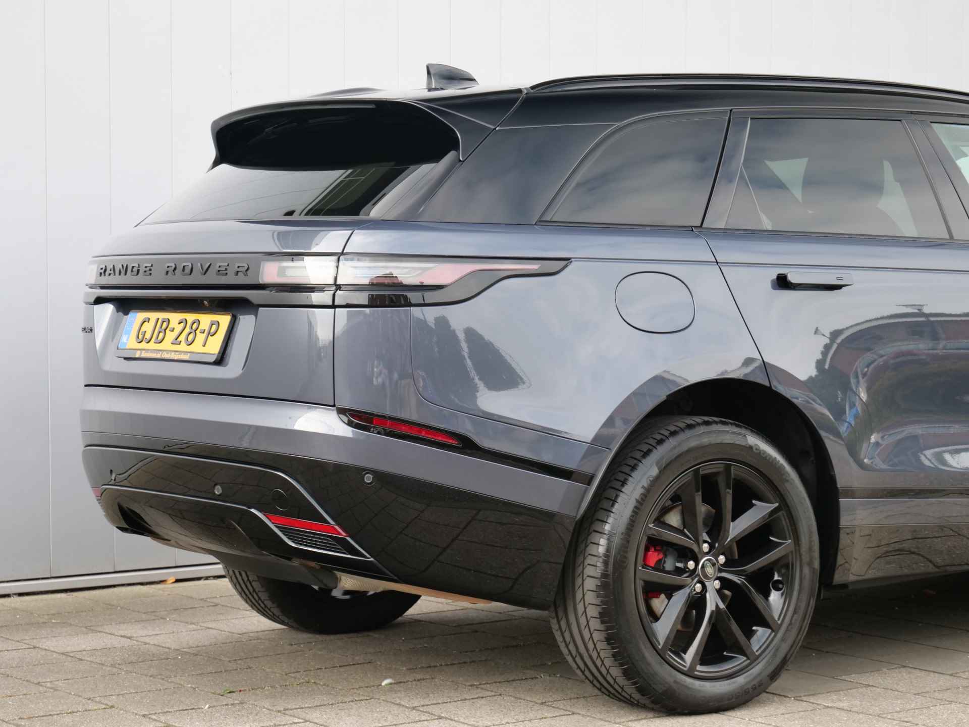 Land Rover Range Rover Velar 2.0 P400e AWD Dynamic HSE PHEV 404pk Automaat Facelift / Leer / Navi / Pano-dak / Camera - 17/46