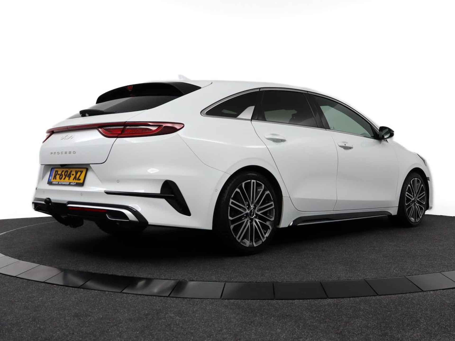 Kia ProCeed 1.5 T-GDi GT-PlusLine JBL Audio - Apple CarPlay/Android Auto - Stoel-/Stuurwiel verwarming - Navigatie - Trekhaak - Adaptieve Cruise Control - Fabrieksgarantie tot 12-2029 - 9/51