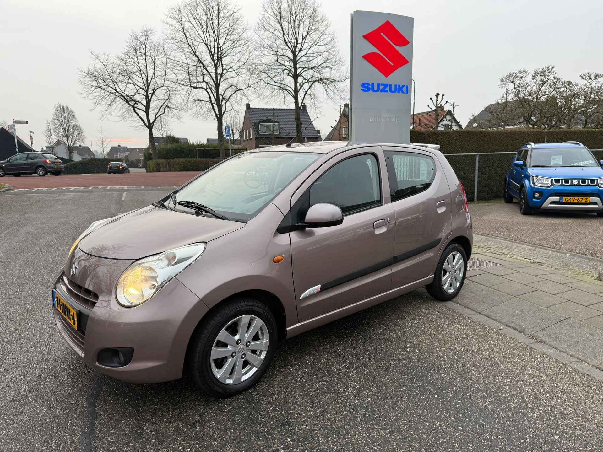 Suzuki Alto 1.0 Exclusive // Airco // Nette door ons onderhouden ALTO // Stootlijst // Spoiler // Rijklaarprijs! - 3/27