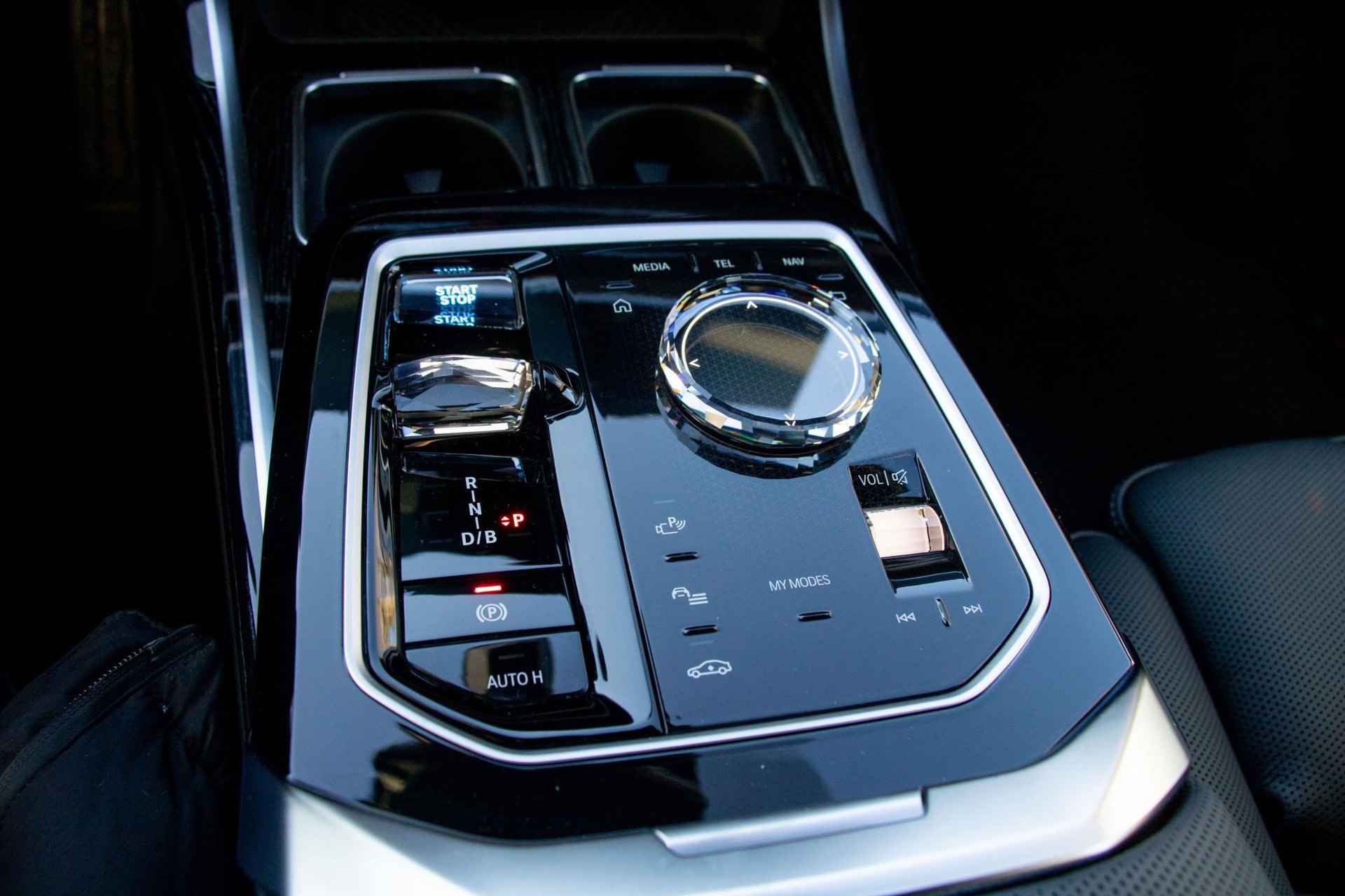 BMW i7 eDrive50 | Glazen panoramadak Sky Lounge | Bowers & Wilkins Diamond Surround Sound Systeem | Selections - 15/33