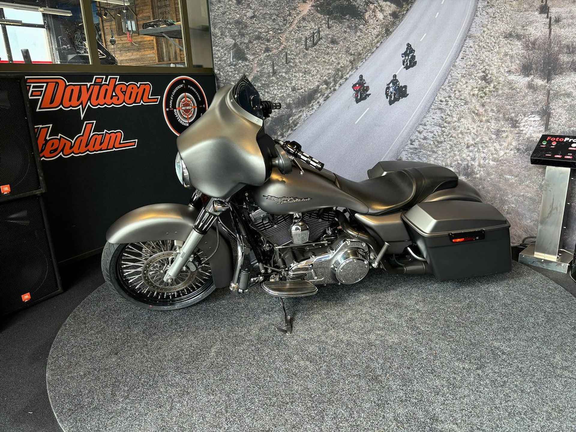 Harley-Davidson FLHX STREET GLIDE - 11/18