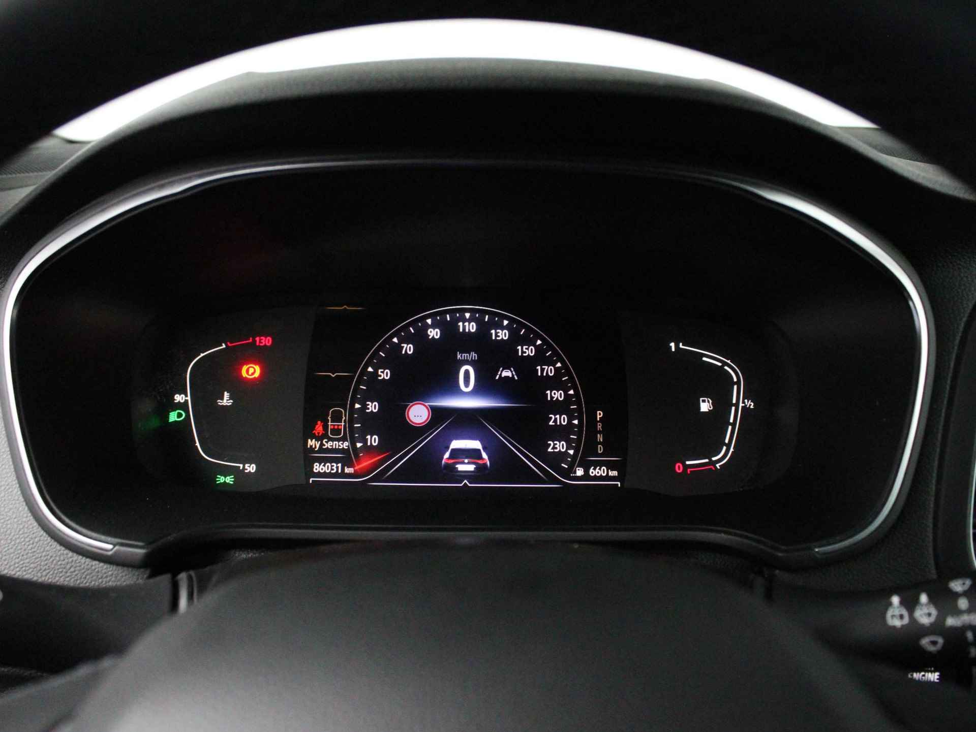 Renault Mégane Estate 1.3 TCe 140 EDC Intens Automaat / Trekhaak / Navigatie / Parkeersensoren / Climate Control / Privacy Glass / LED - 4/44