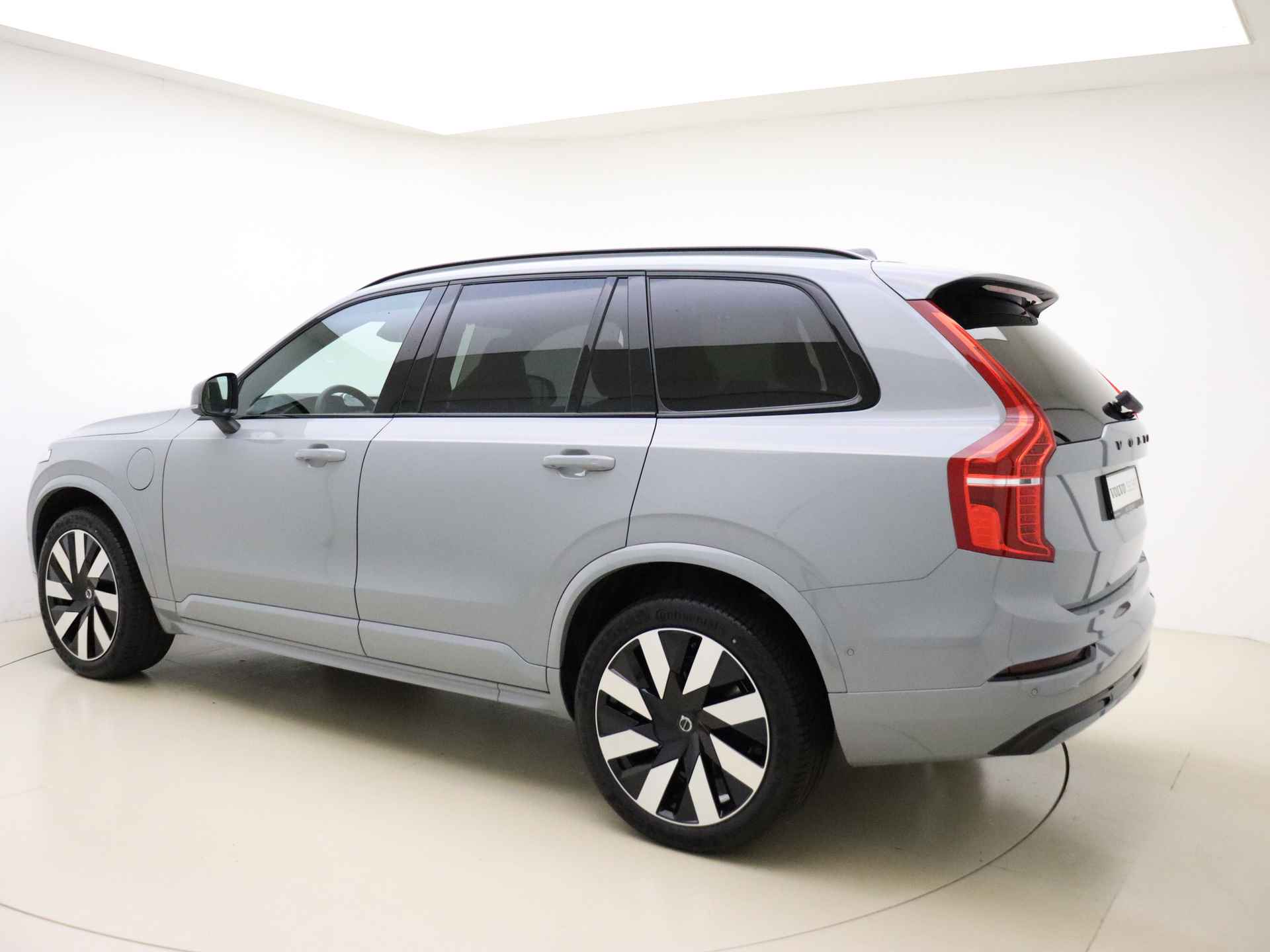 Volvo XC90 T8 455pk AWD Ultra Dark / Luchtvering / Massage stoelen / Stoelventilatie / Bowers & Wilkins audio / - 6/47