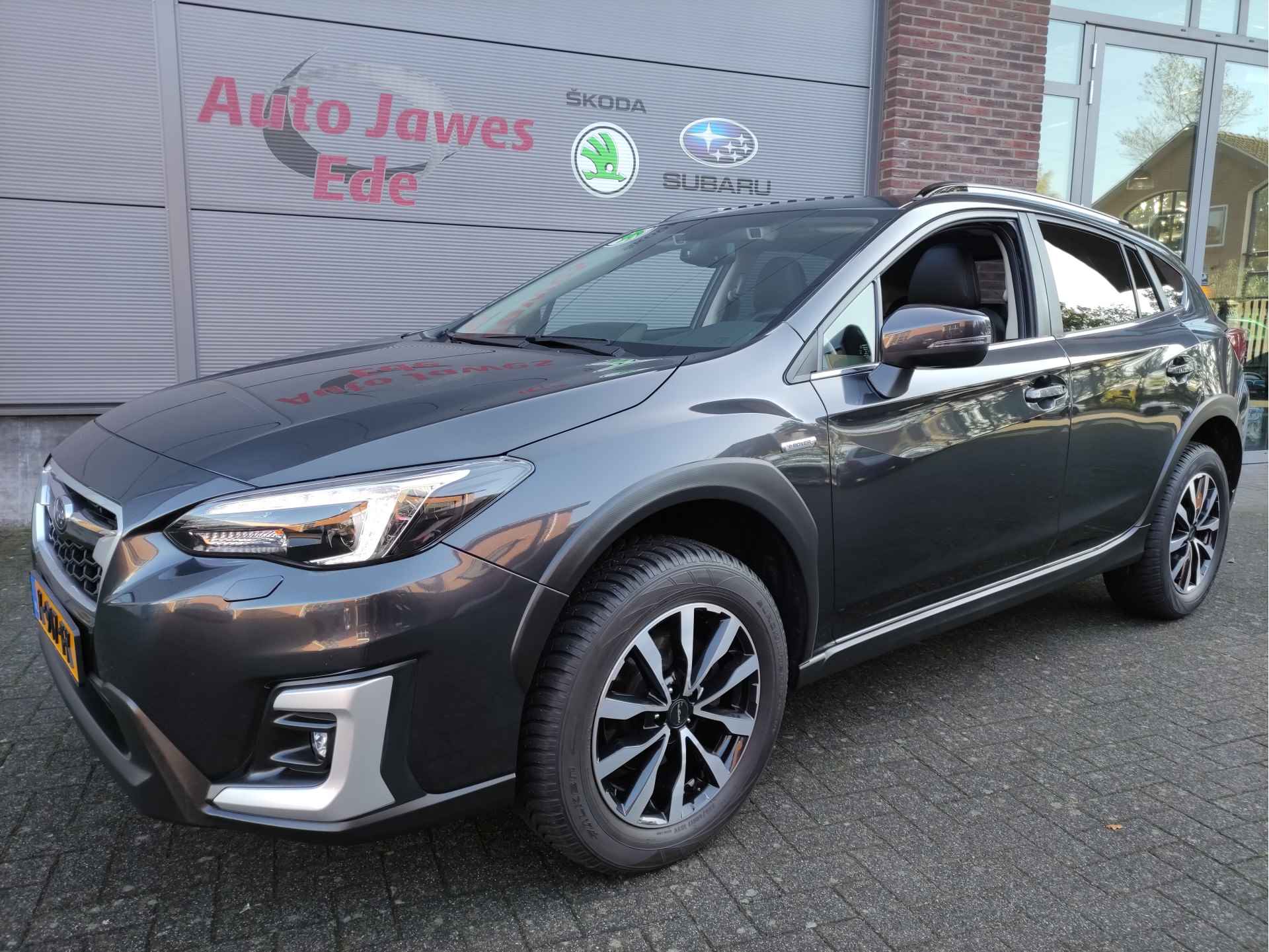 Subaru XV 2.0i e-BOXER Premium Schuif-/Kanteldak - Leder - Achteruitrijcamera - Adaptieve Cr.control - 3/30