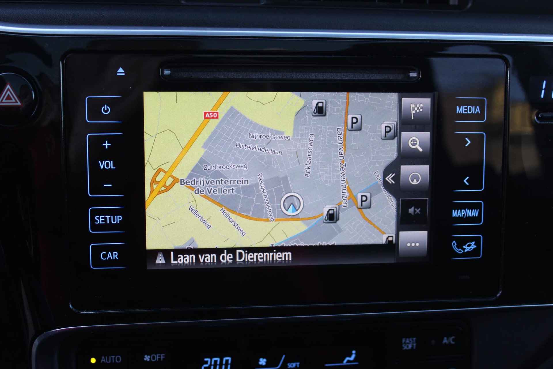 Toyota Auris 1.8 Hybrid Trend / Navigatie / Panoramadak / Climate Control / Achteruitrijcamera / Cruise Control / - 11/42