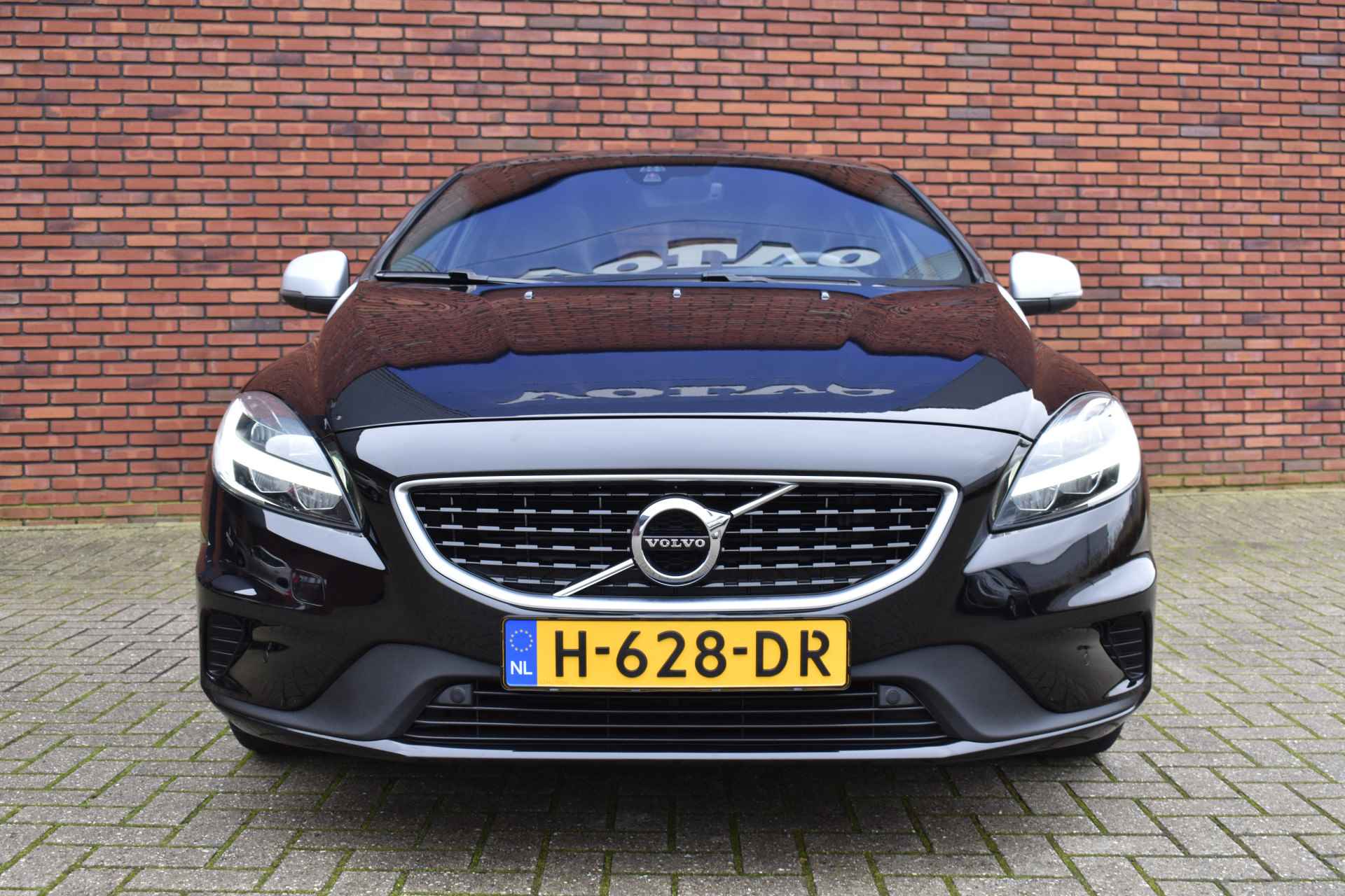 Volvo V40 D3 150PK Automaat Polar+ Sport | Led verlichting | Getinte ramen | Stoelverwarming | Achteruitrijcamera | - 31/39