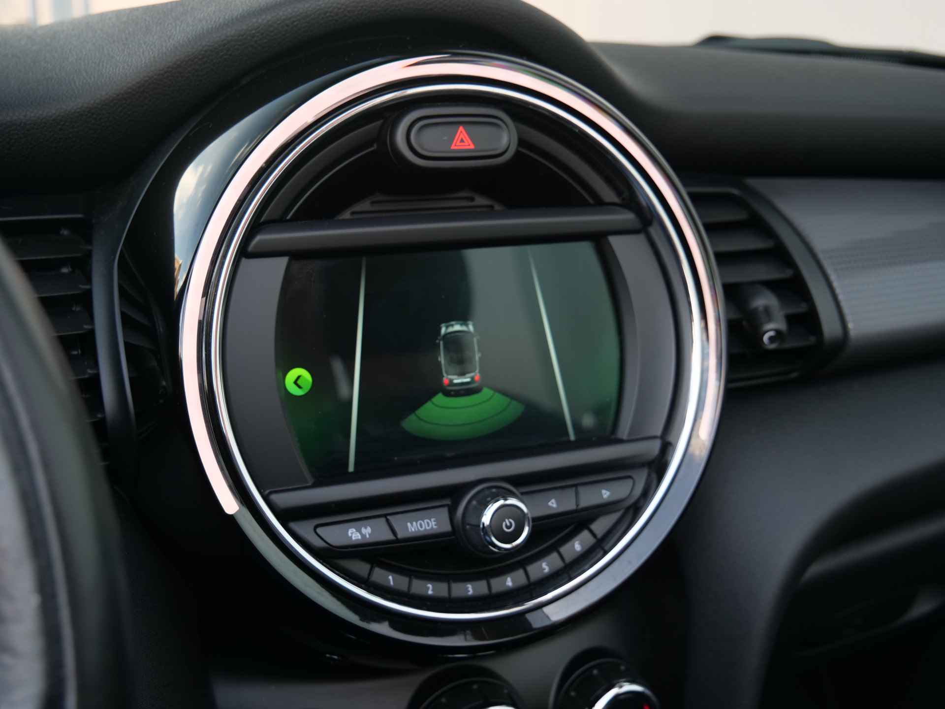 MINI Cabrio 1.5 Cooper Salt 136 Pk Automaat Navi / Apple Carplay / PDC - 36/40