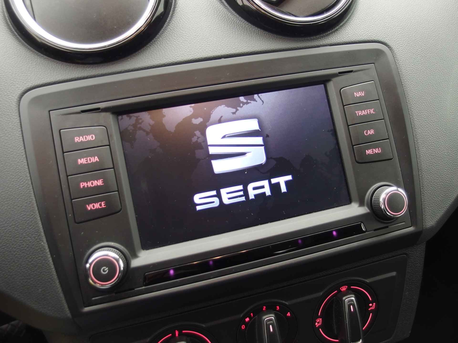 SEAT Ibiza ST 1.0 EcoTSI Style Connect TREKHAAK / CARPLAY / NAVI / PDC / BLUETOOTH / CRUISE - 30/44