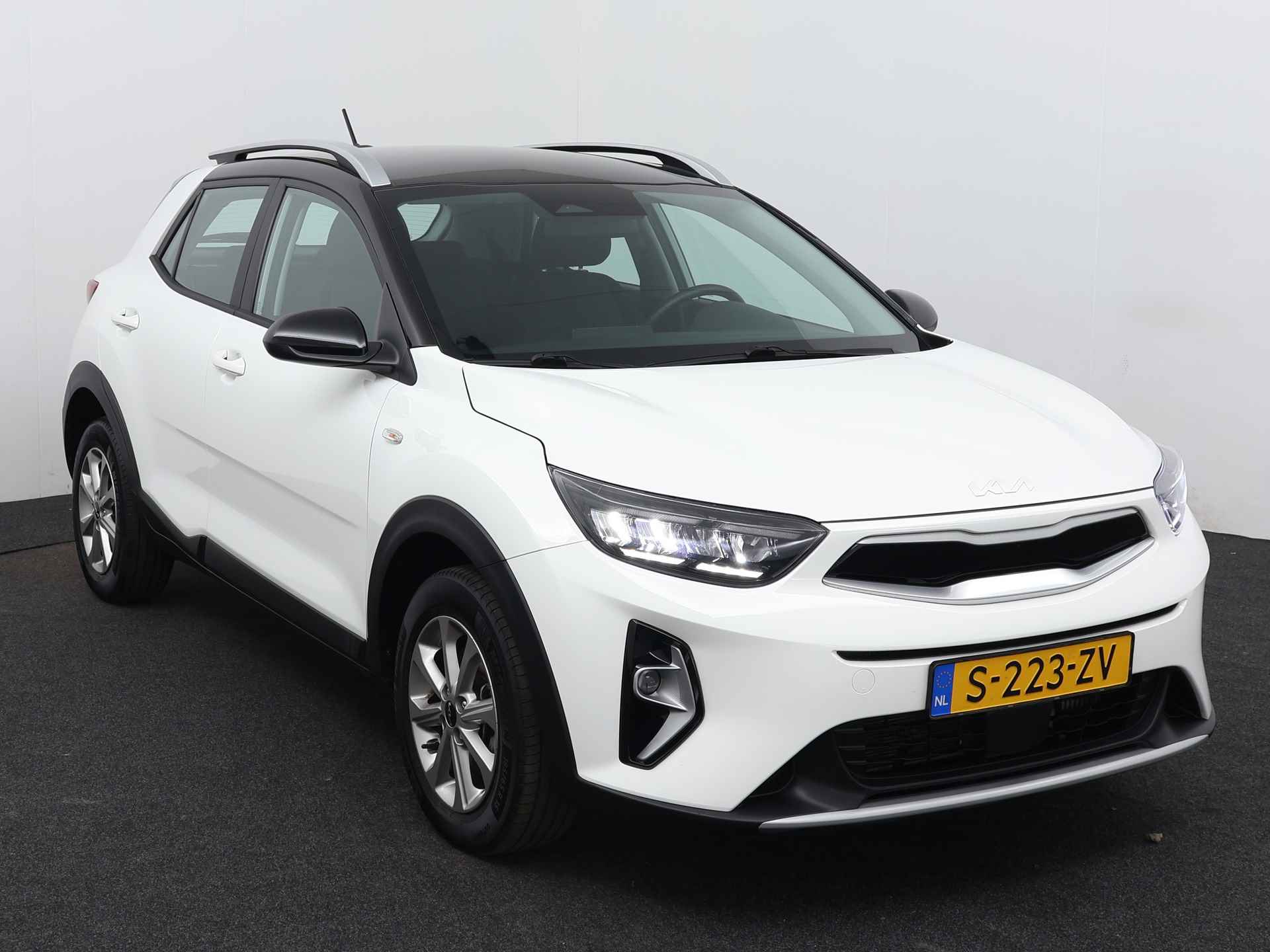 Kia Stonic 1.0 T-GDi MHEV DynamicLine - 25/38