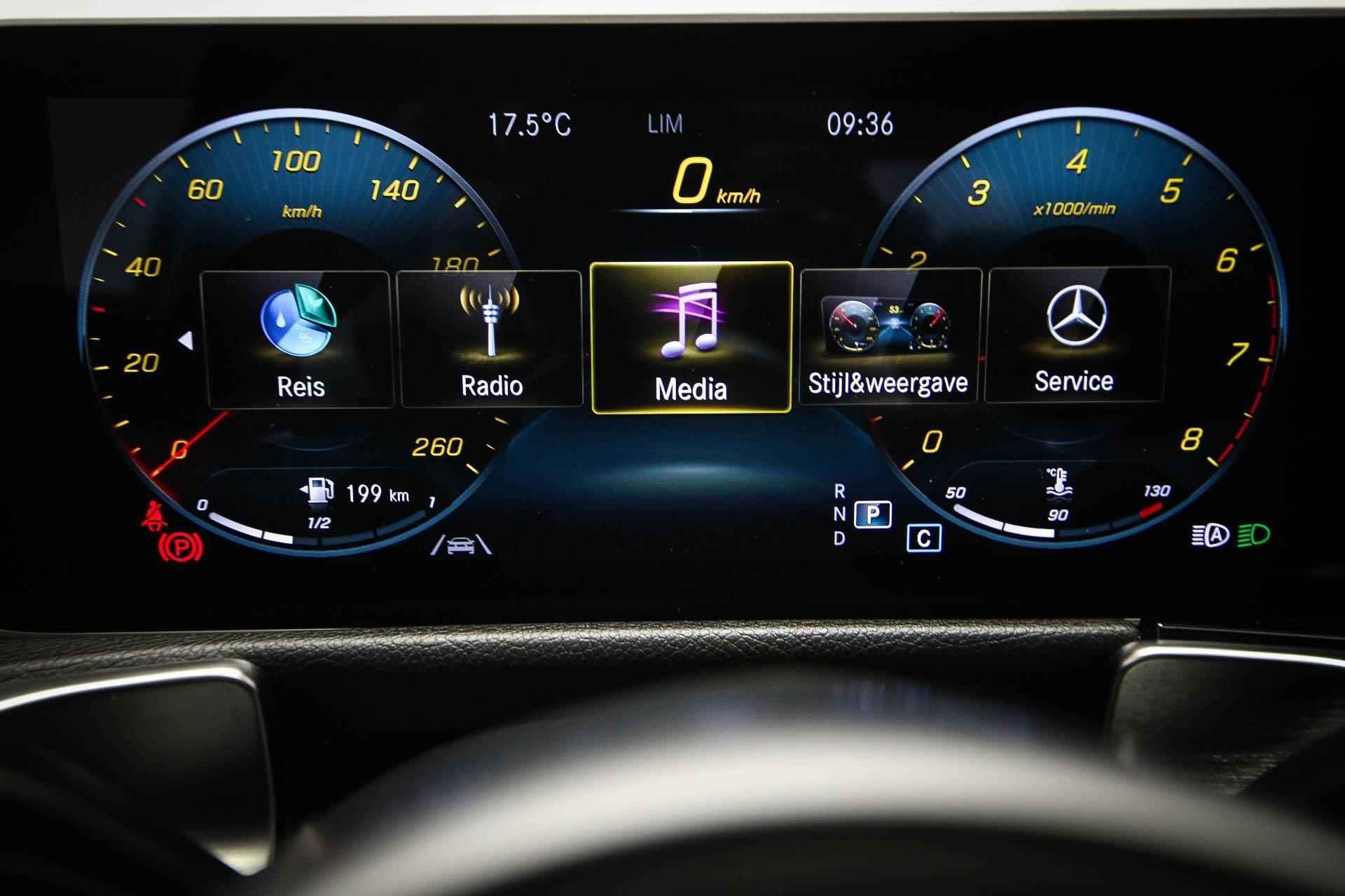 Mercedes-Benz GLB 200 Business Solution AMG | WIDESCREEN | PANORAMADAK | APPLE CARPLAY | CAMERA | 19" - 41/78