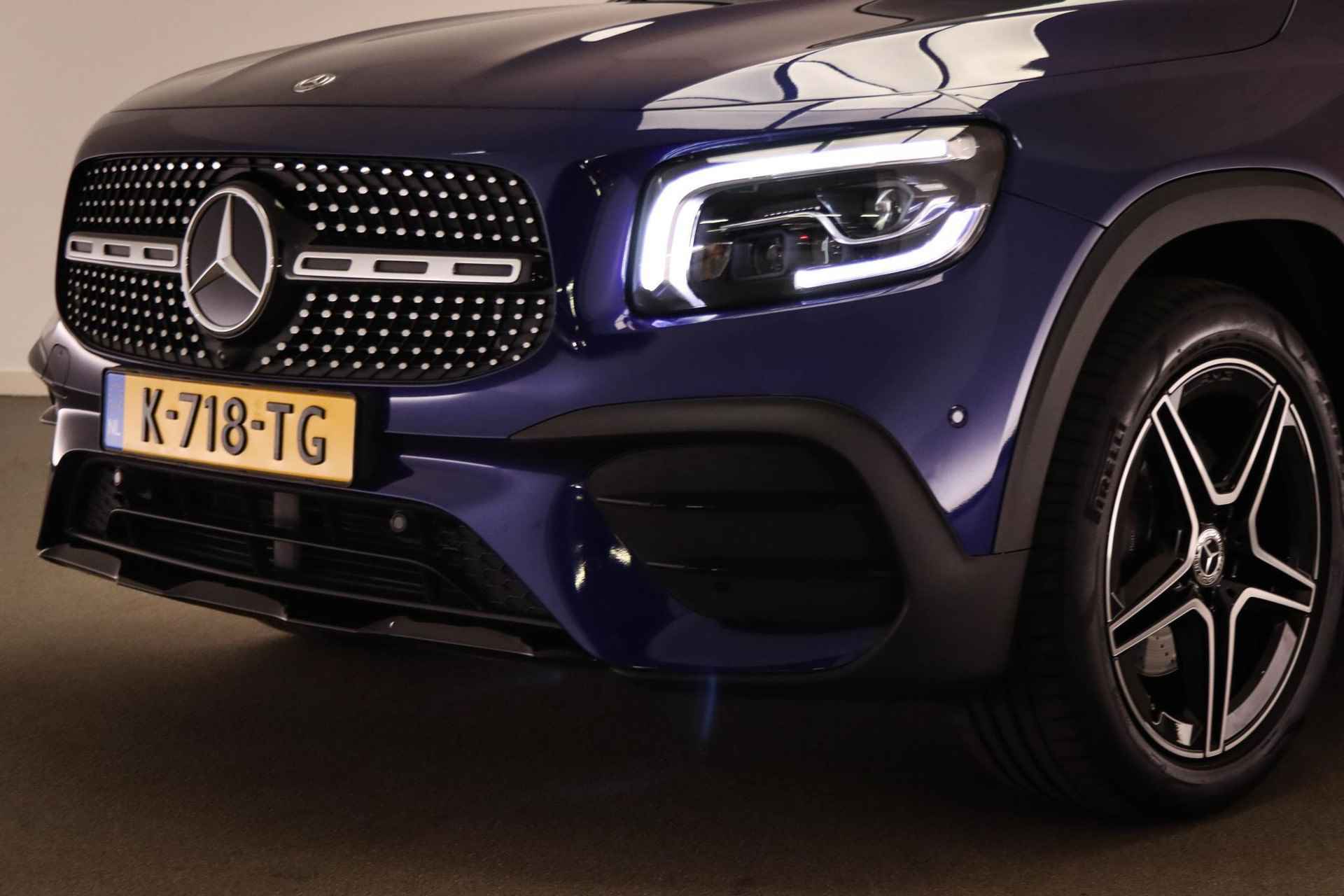 Mercedes-Benz GLB 200 Business Solution AMG | WIDESCREEN | PANORAMADAK | APPLE CARPLAY | CAMERA | TREKHAAK | 19" - 11/74