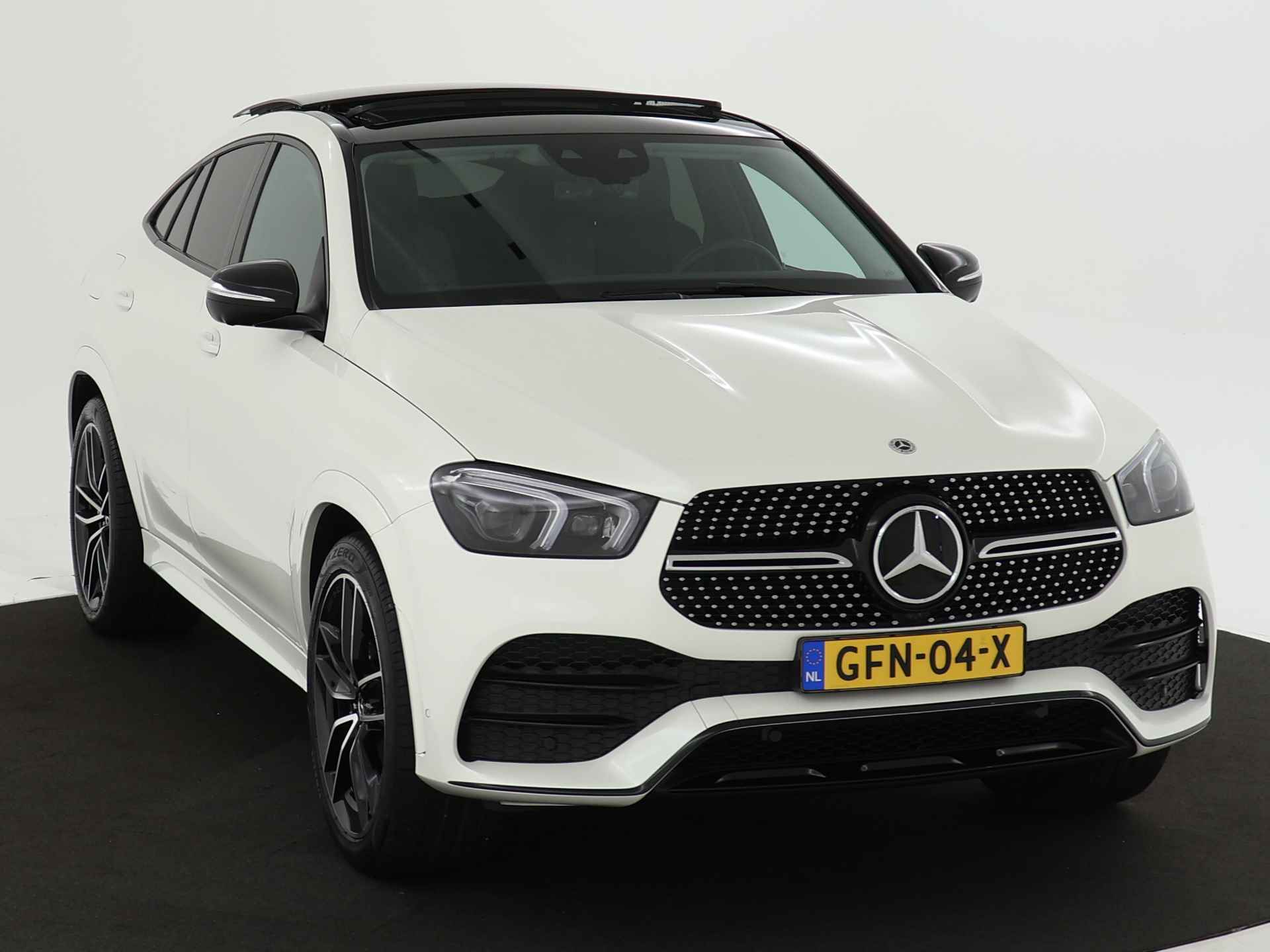 Mercedes-Benz GLE Coupé 350 e Coupe AMG Limited Panorama Schuif-Kanteldak | Airmatic | 22 Inch AMG Velgen | MULTIBEAM LED-koplampen. | Inclusief 24 maanden Mercedes-Benz Certified garantie voor Europa. - 29/44