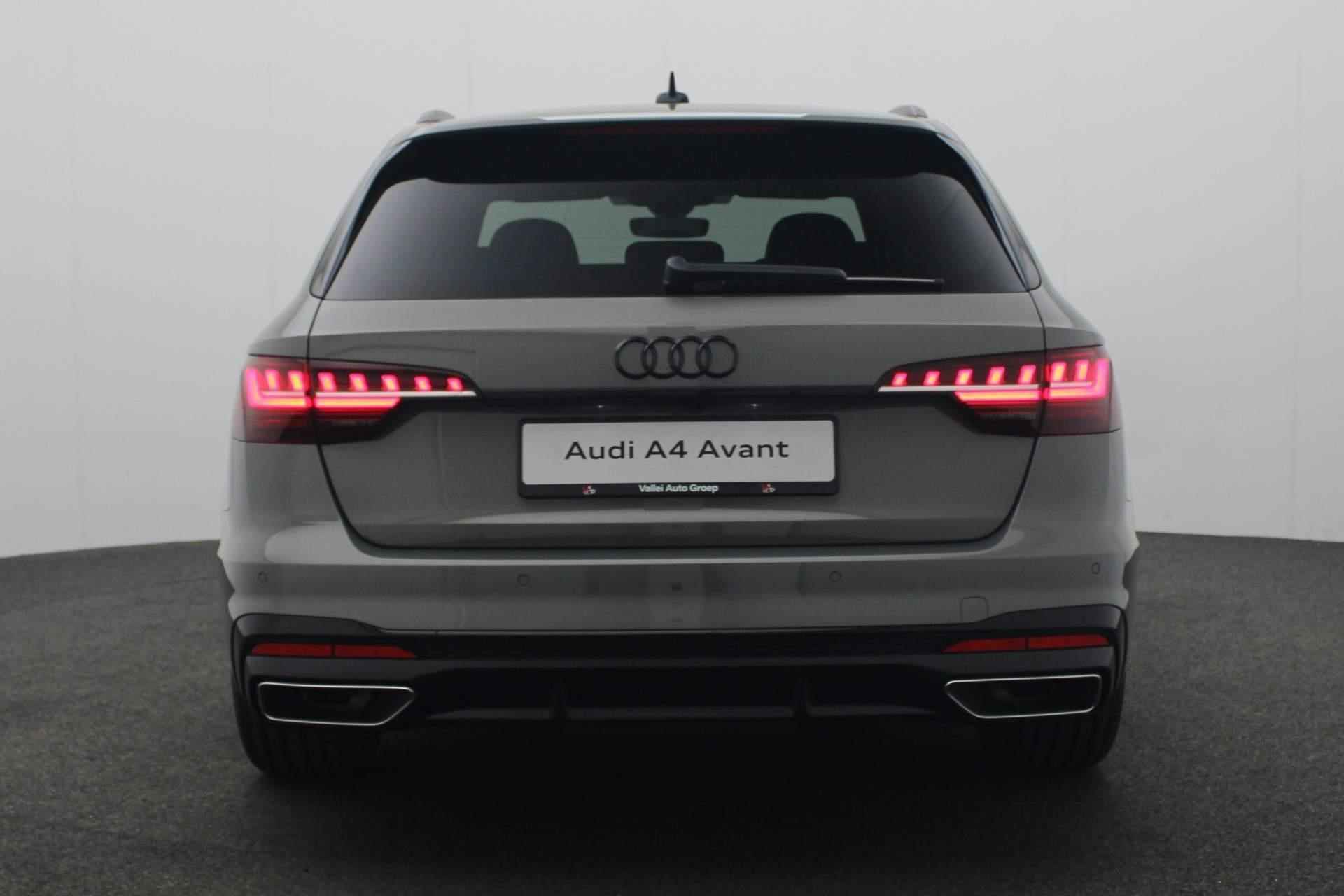 Audi A4 Avant 35 TFSI 150PK S-tronic S edition Competition | Achteruitrijcamera | Privacy glas (donker getint) | Optiekpakket zwart plus - 16/38