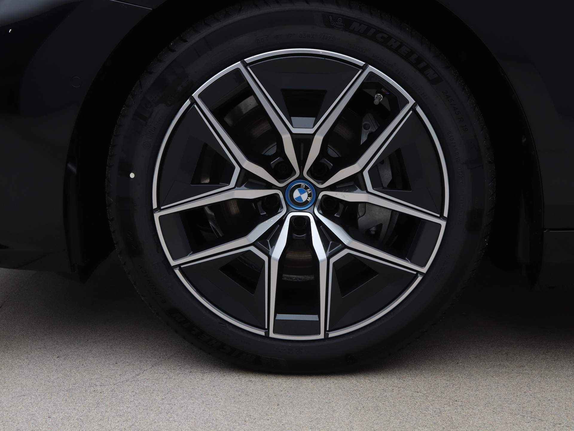 BMW i5 eDrive40 M-Sport 84 kWh - 24/24