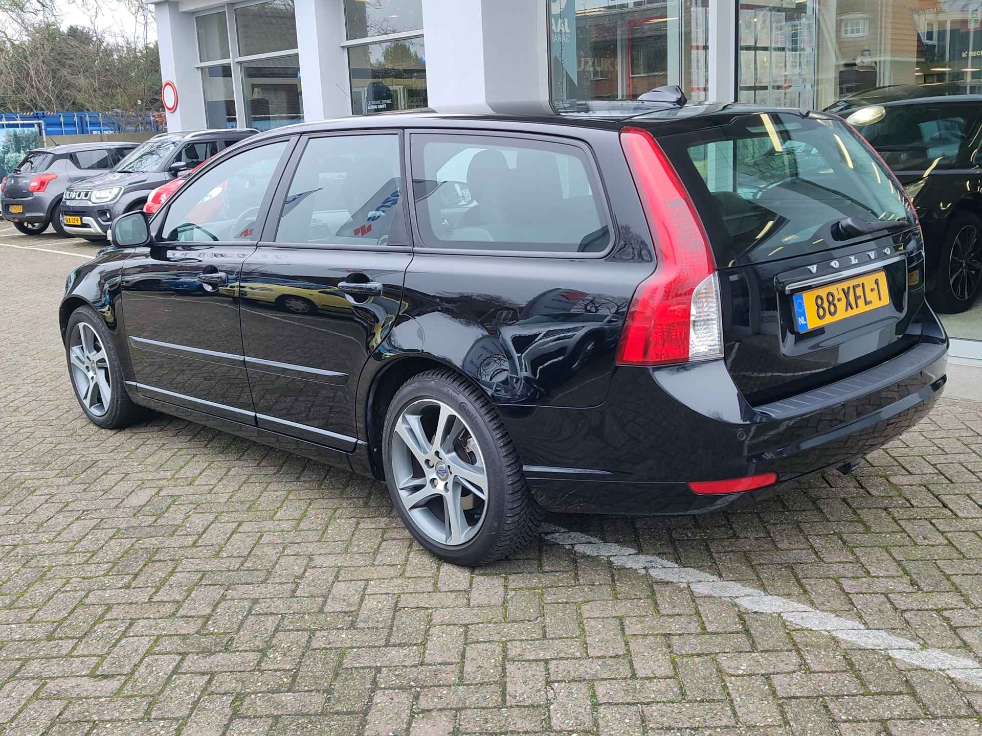 Volvo V50 1.6 D2 S/S LIMITED EDITION met APK tot 05-2025 - 3/24